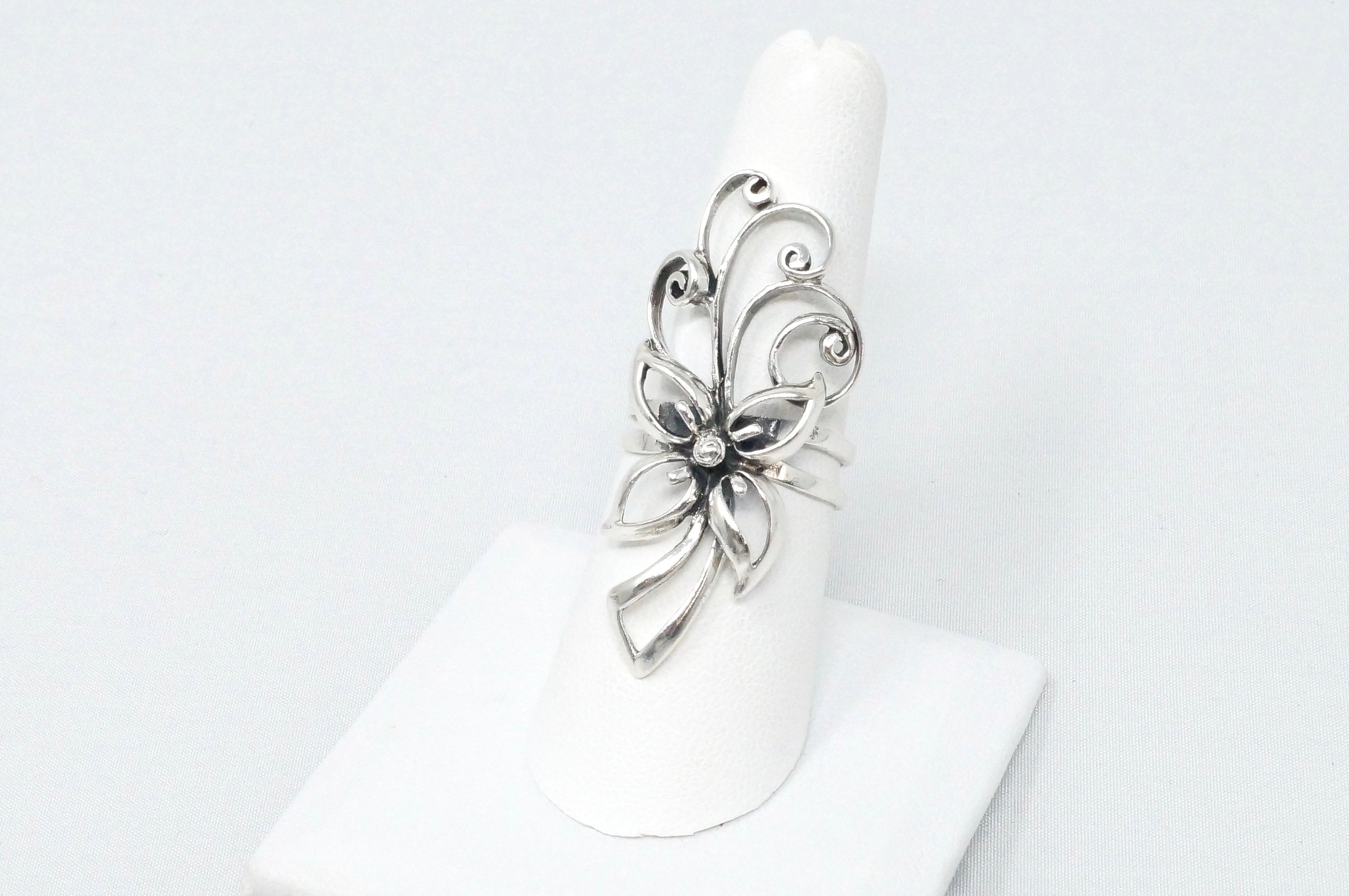 Vintage Elegant Floral Motif Swirl Sterling Silver Statement Ring Sz 7.5