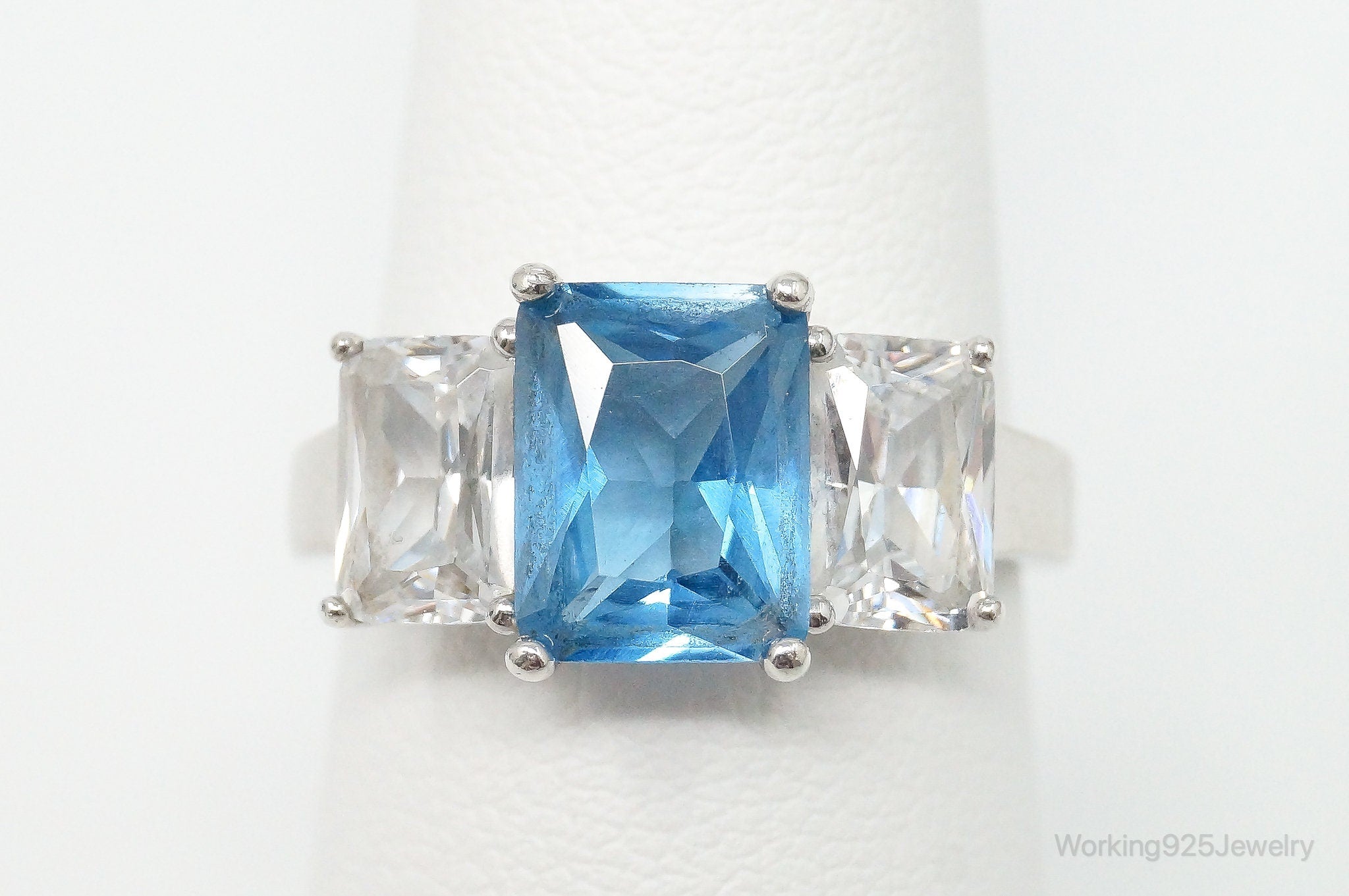 Vintage Large Blue Topaz Cubic Zirconia Sterling Silver Ring - Size 7