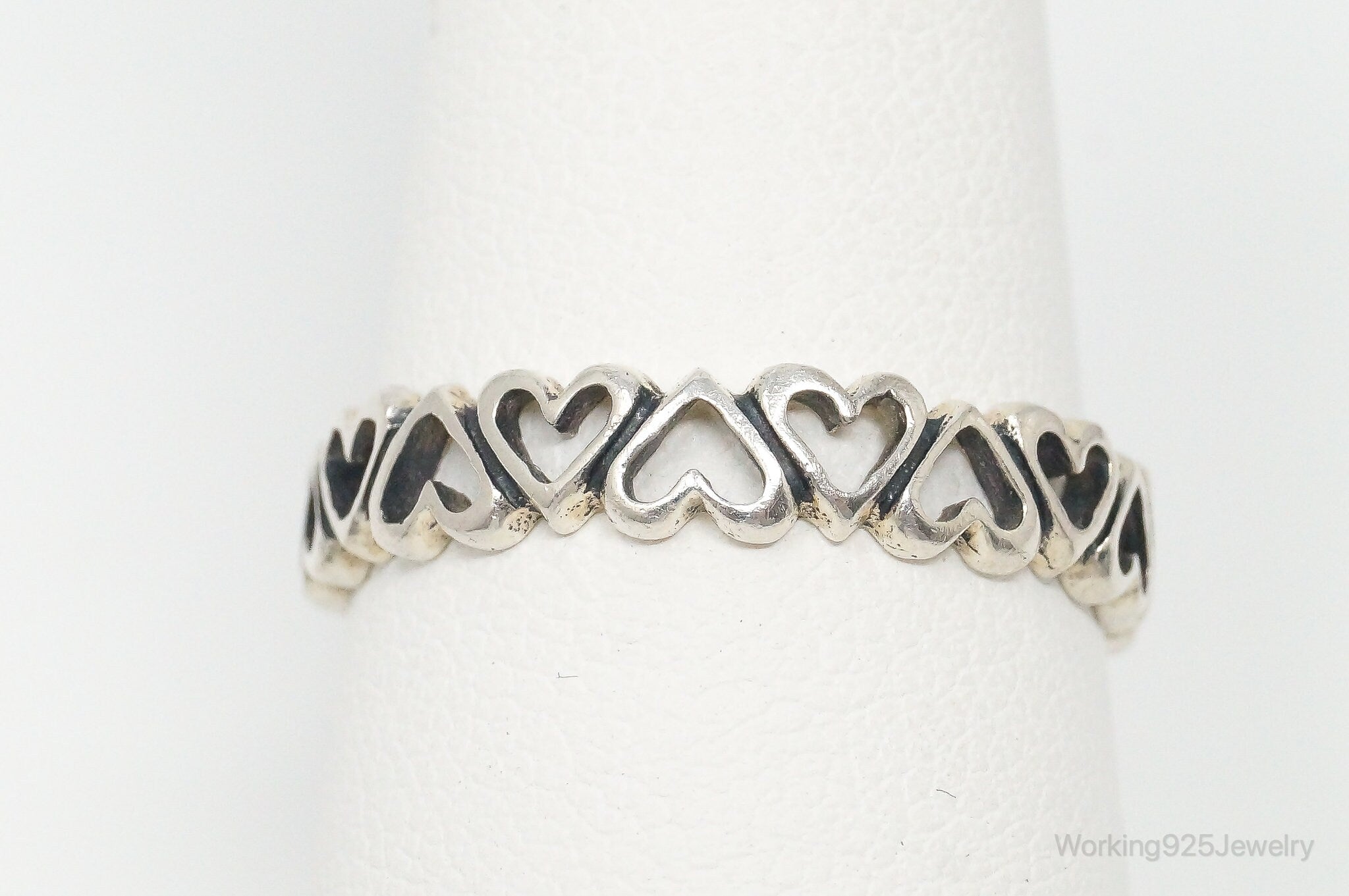 Vintage Heart Pattern Sterling Silver Band Ring - Size 8.5