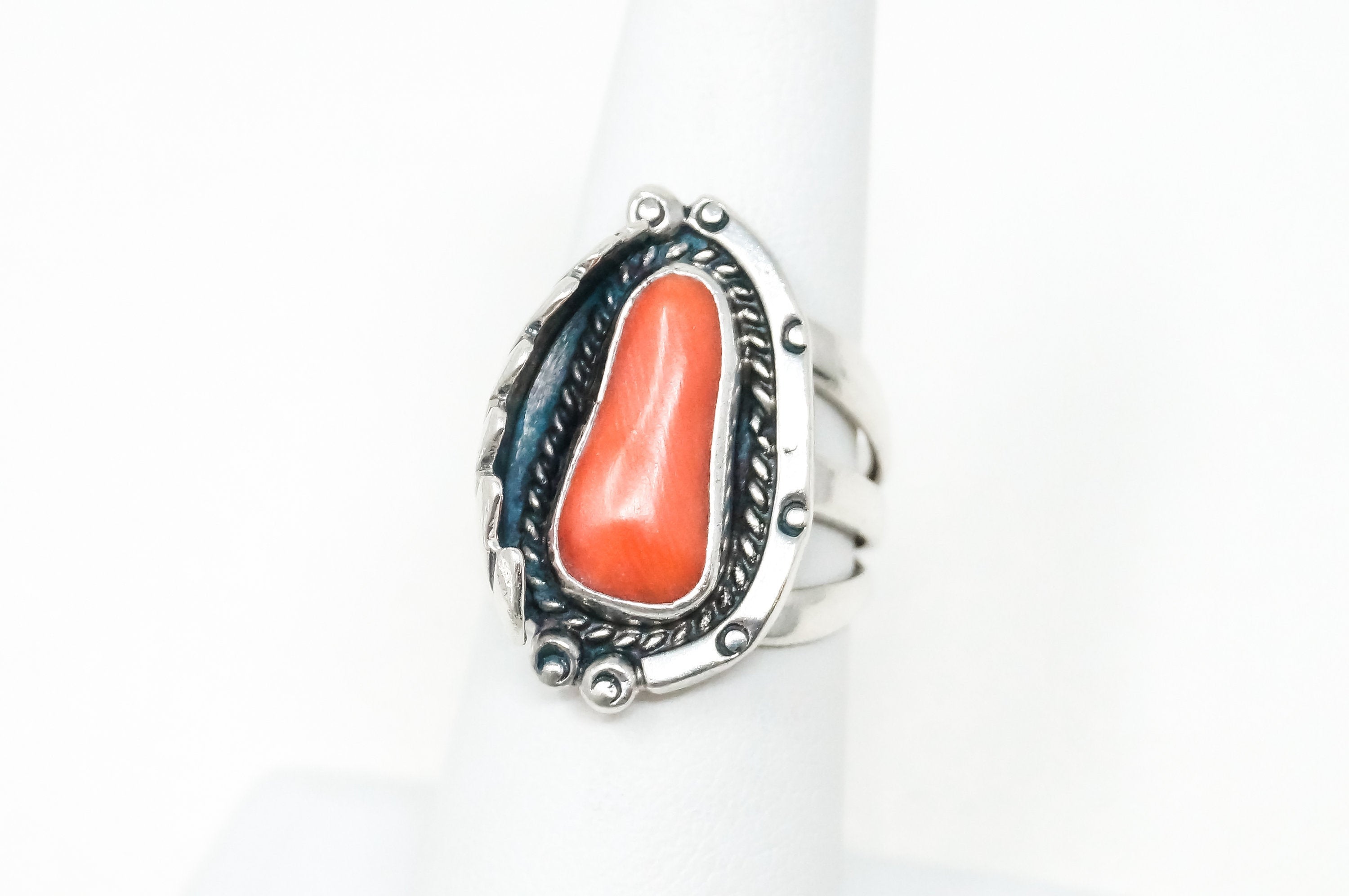 Vintage Handmade Coral Feather Native Southwest Sterling Silver Ring - Sz 6.75