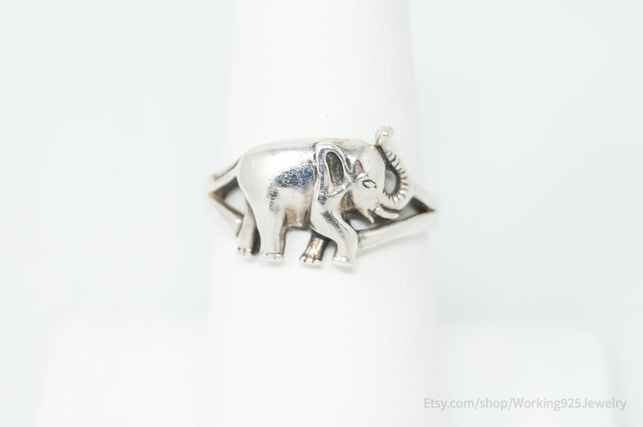 Vintage Elephant Safari Good Luck Sterling Silver Ring - Size 6.75