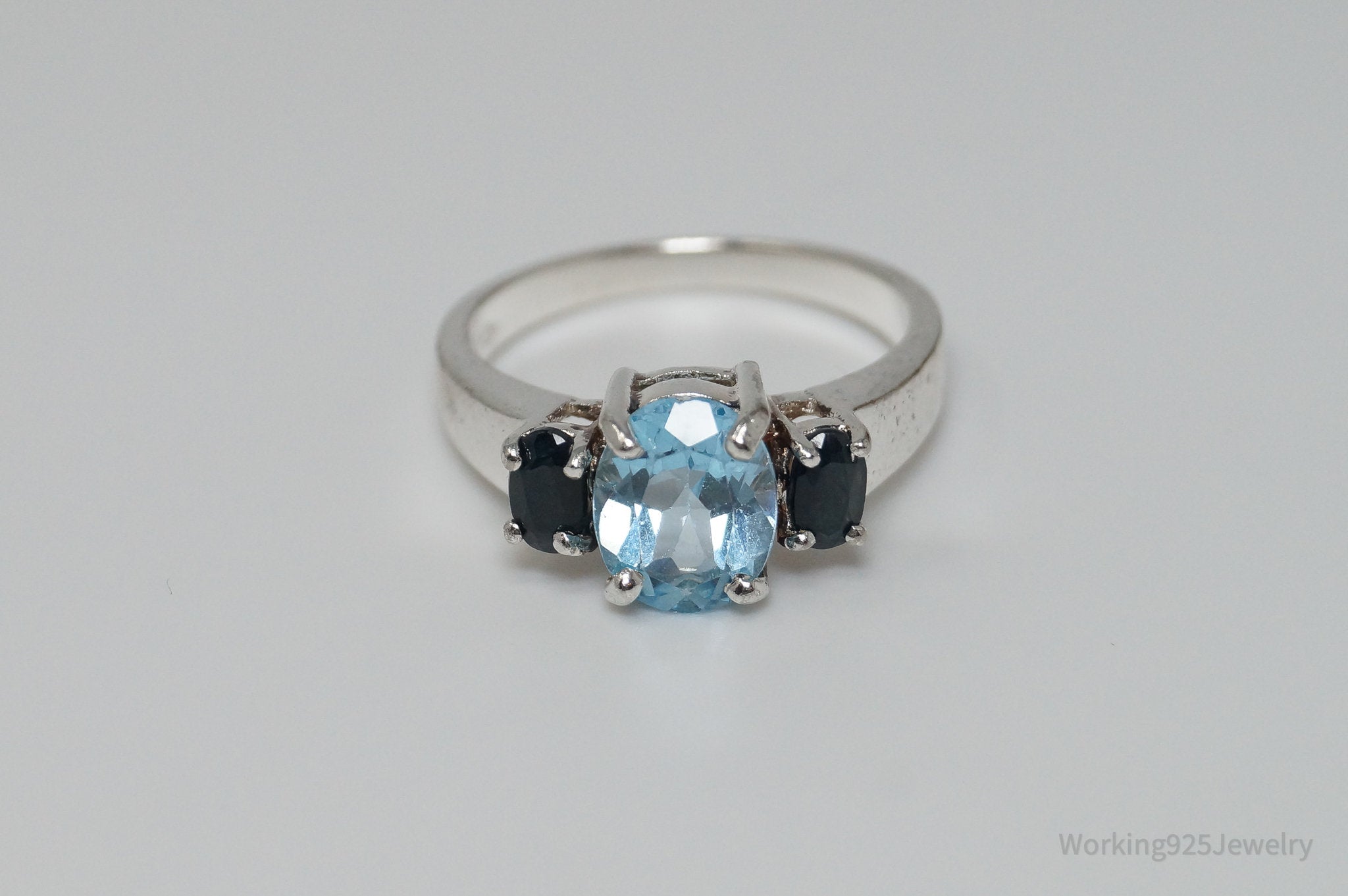 Vintage Blue Topaz Sapphire Sterling Silver Ring - Sz 7.75