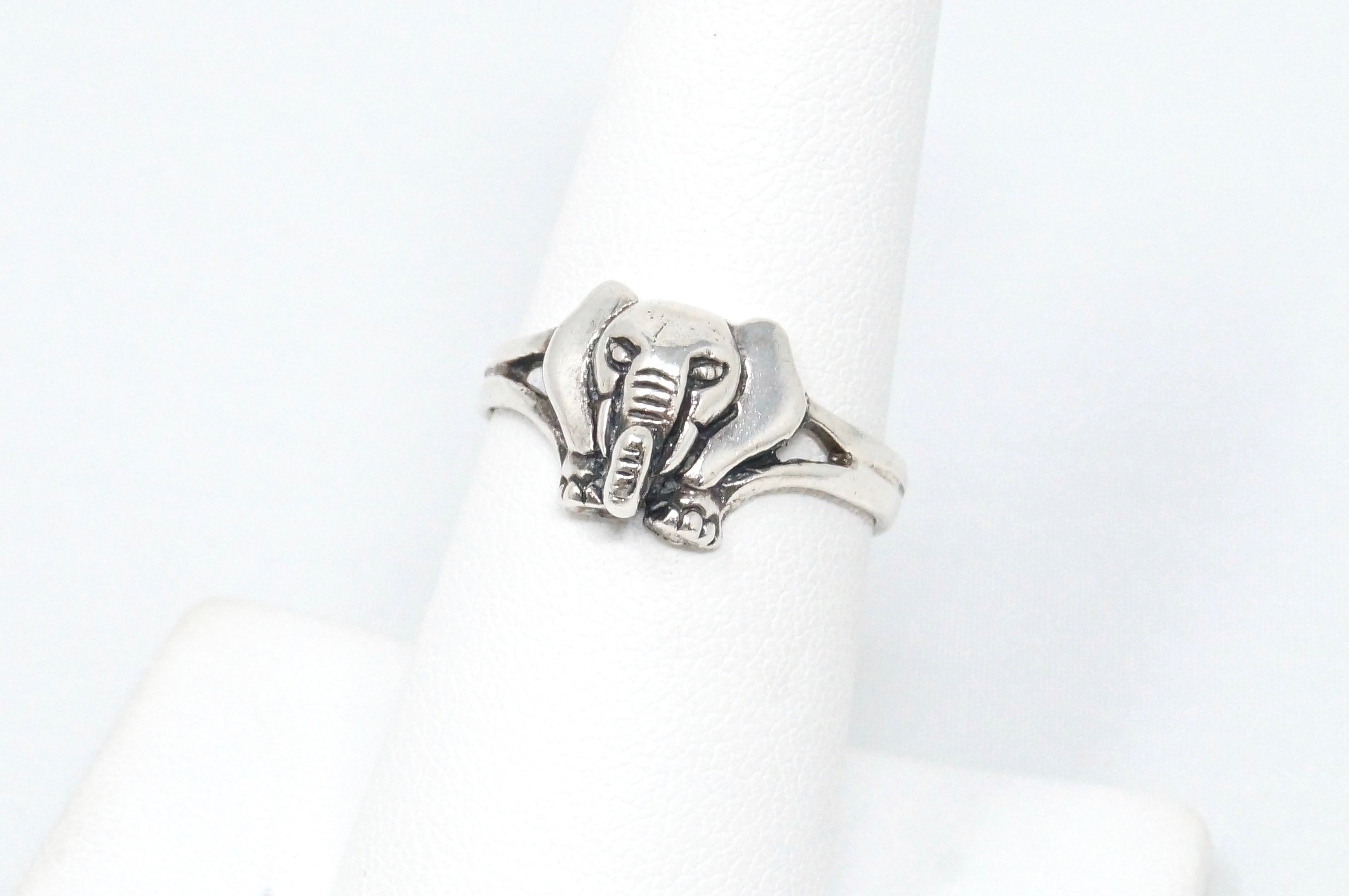 Vintage Elephant Face Sterling Silver Ring - Good Luck - Size 7.5