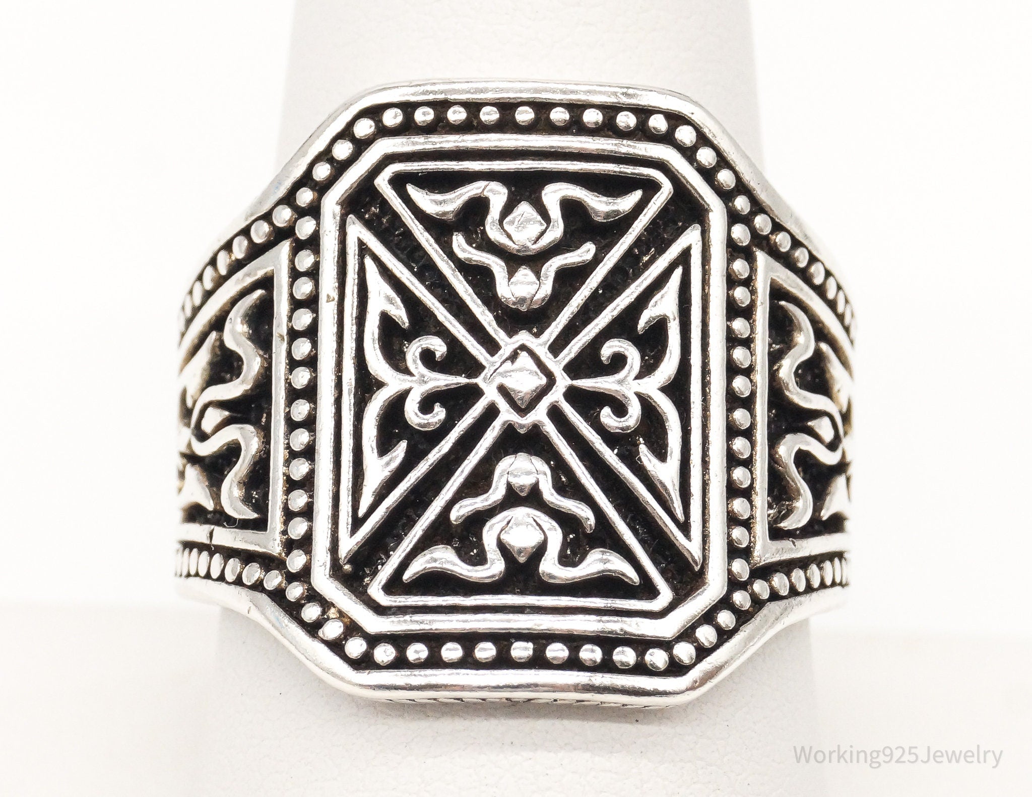 Vintage Celtic Design Sterling Silver Band Ring - Size 9.25