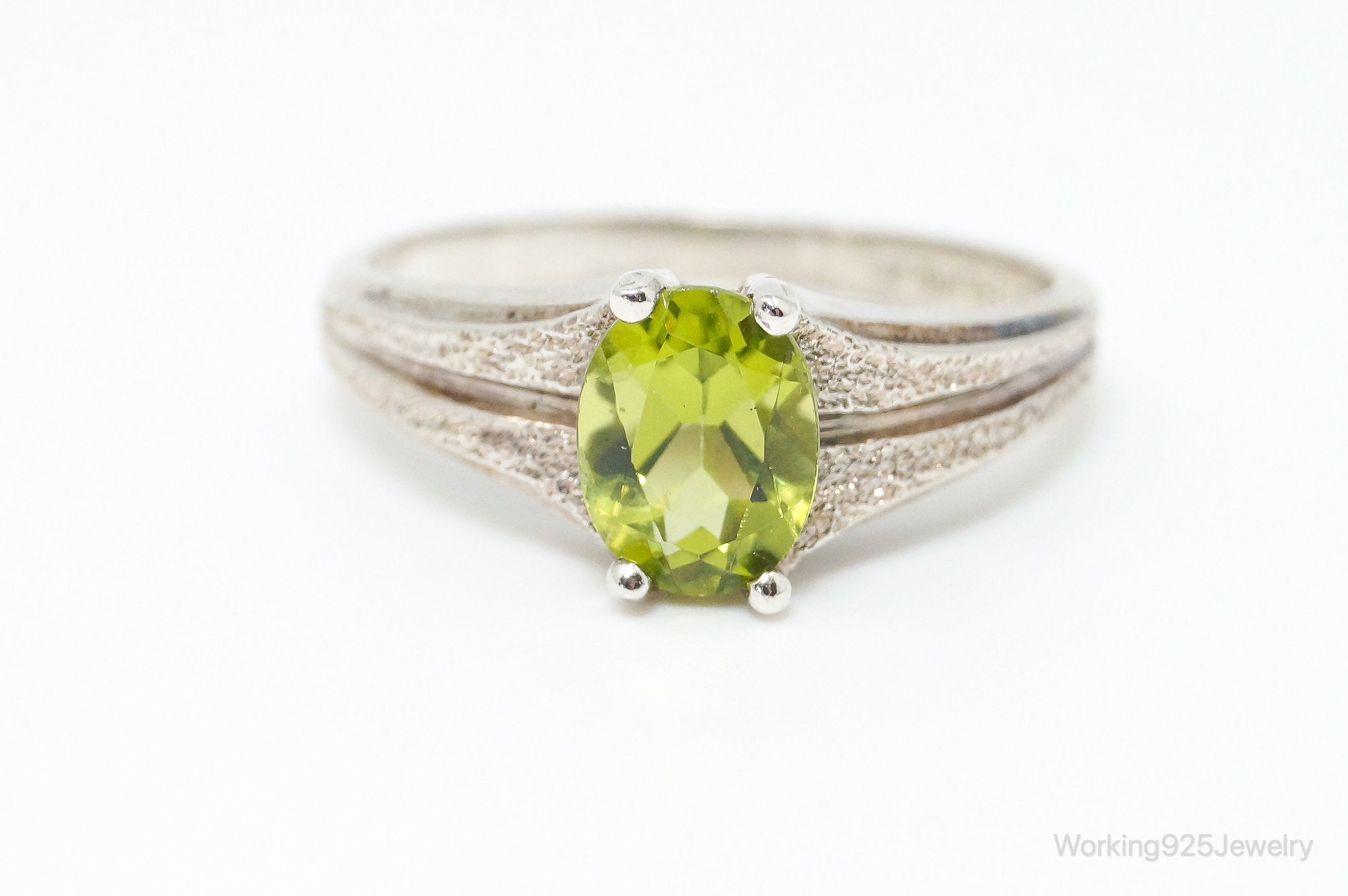 Vintage Green Peridot Sterling Silver Ring - Size 9