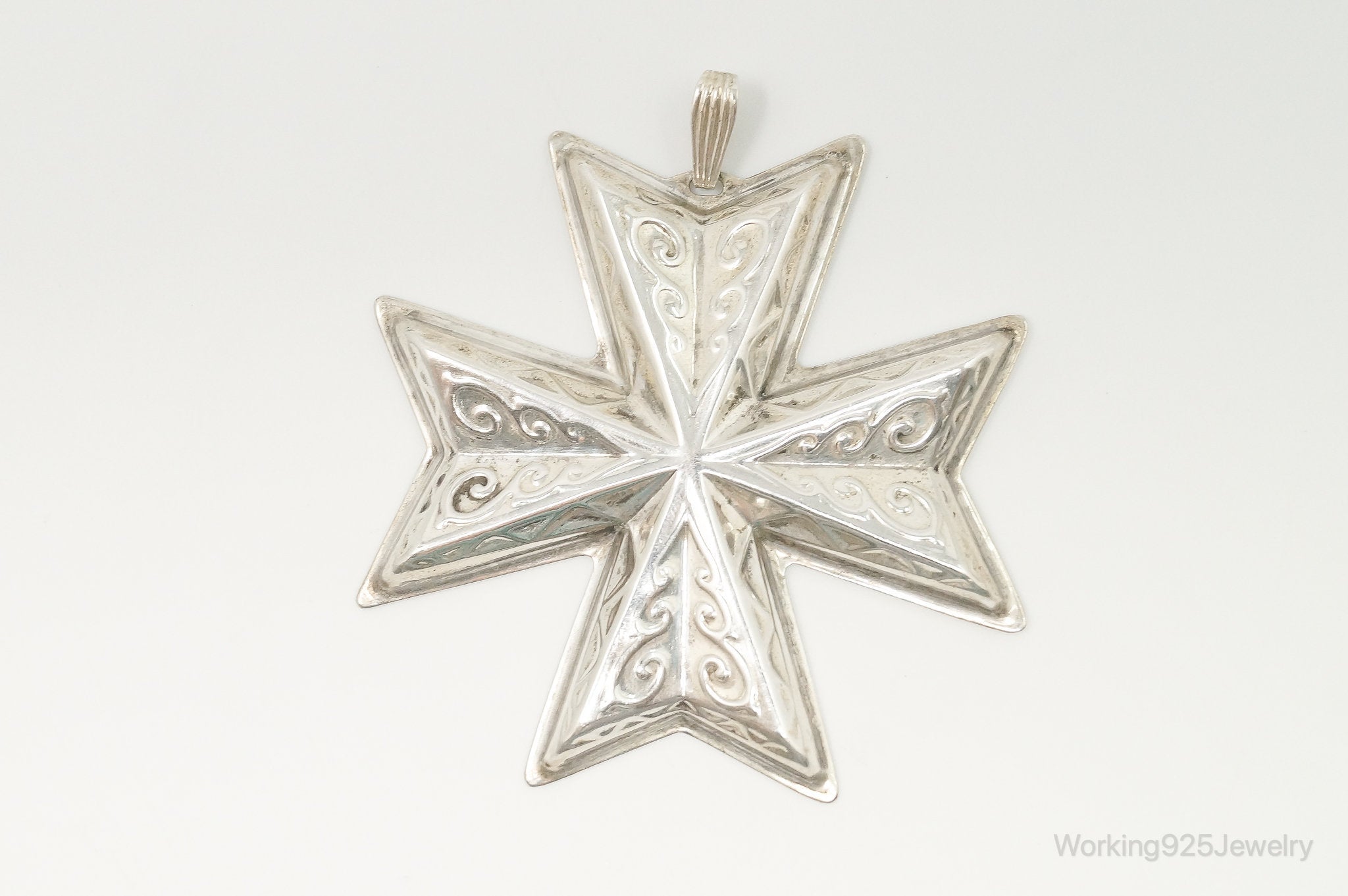 Vintage 1977 Reed & Barton Christmas Cross Sterling Silver Tree Ornament