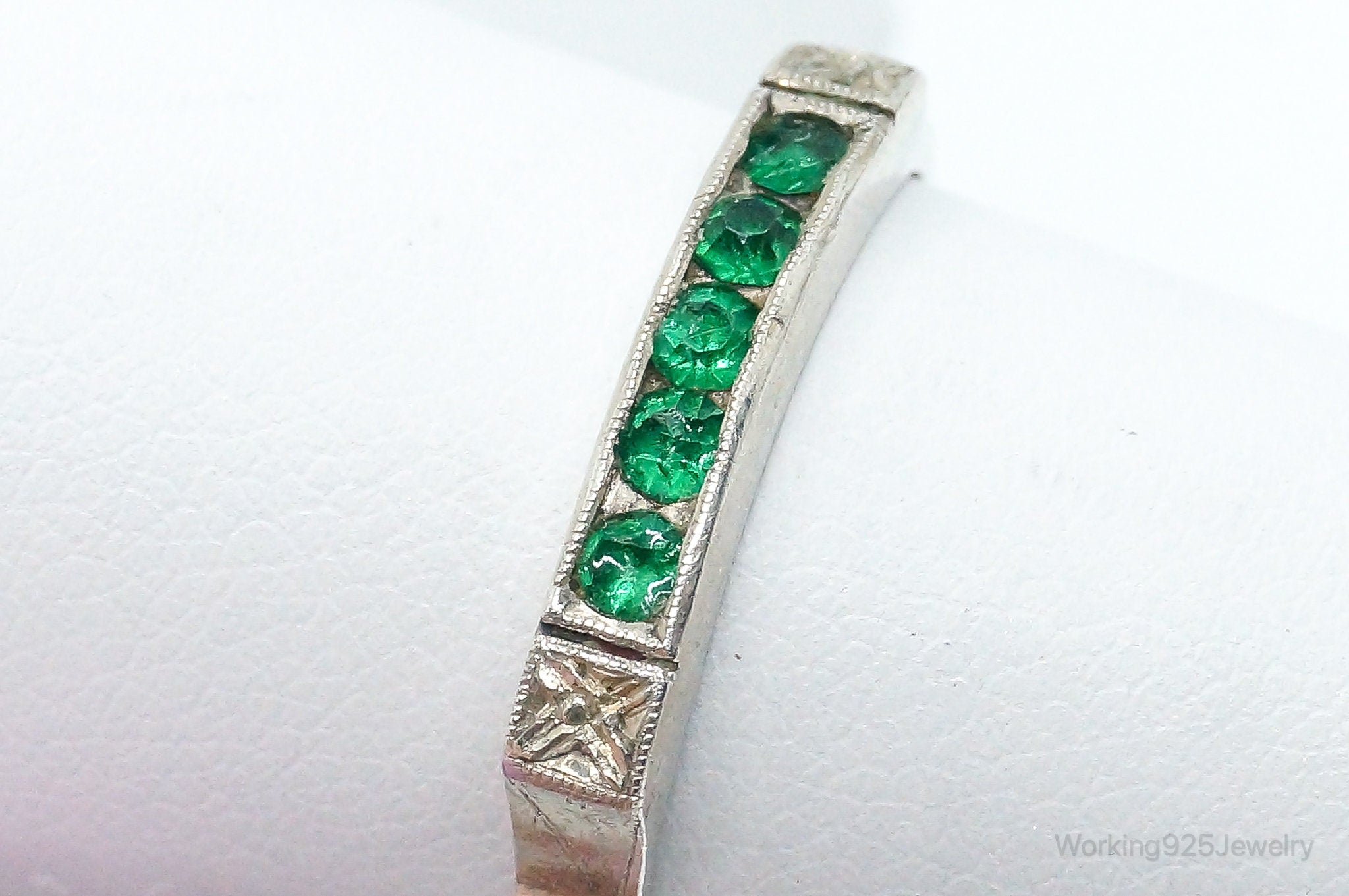 Antique Green Rhinestone Sterling Silver Ring - Size 8