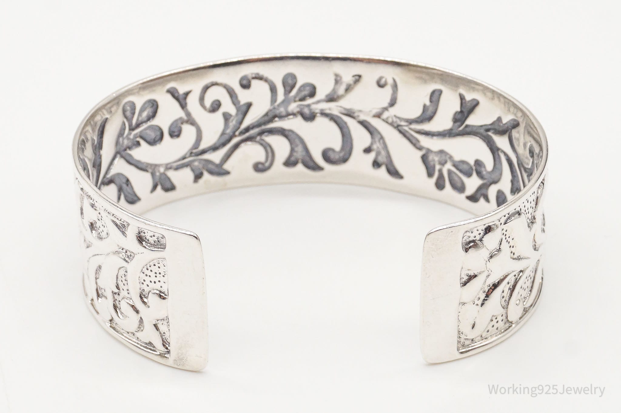 Vintage Designer Silpada Ahead Of The Curve Sterling Silver Cuff Bracelet