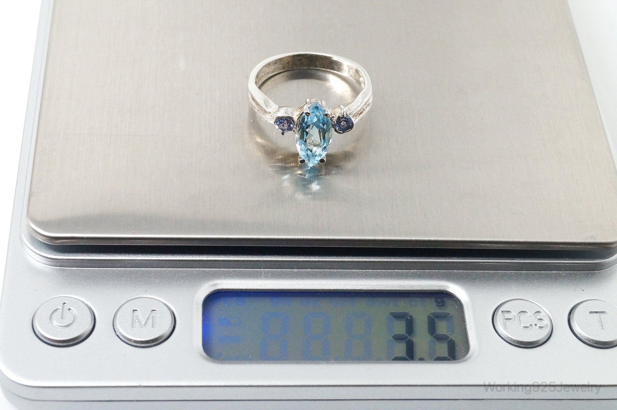 Vintage Blue Topaz Blue Cubic Zirconia Sterling Silver Ring - Size 8.5