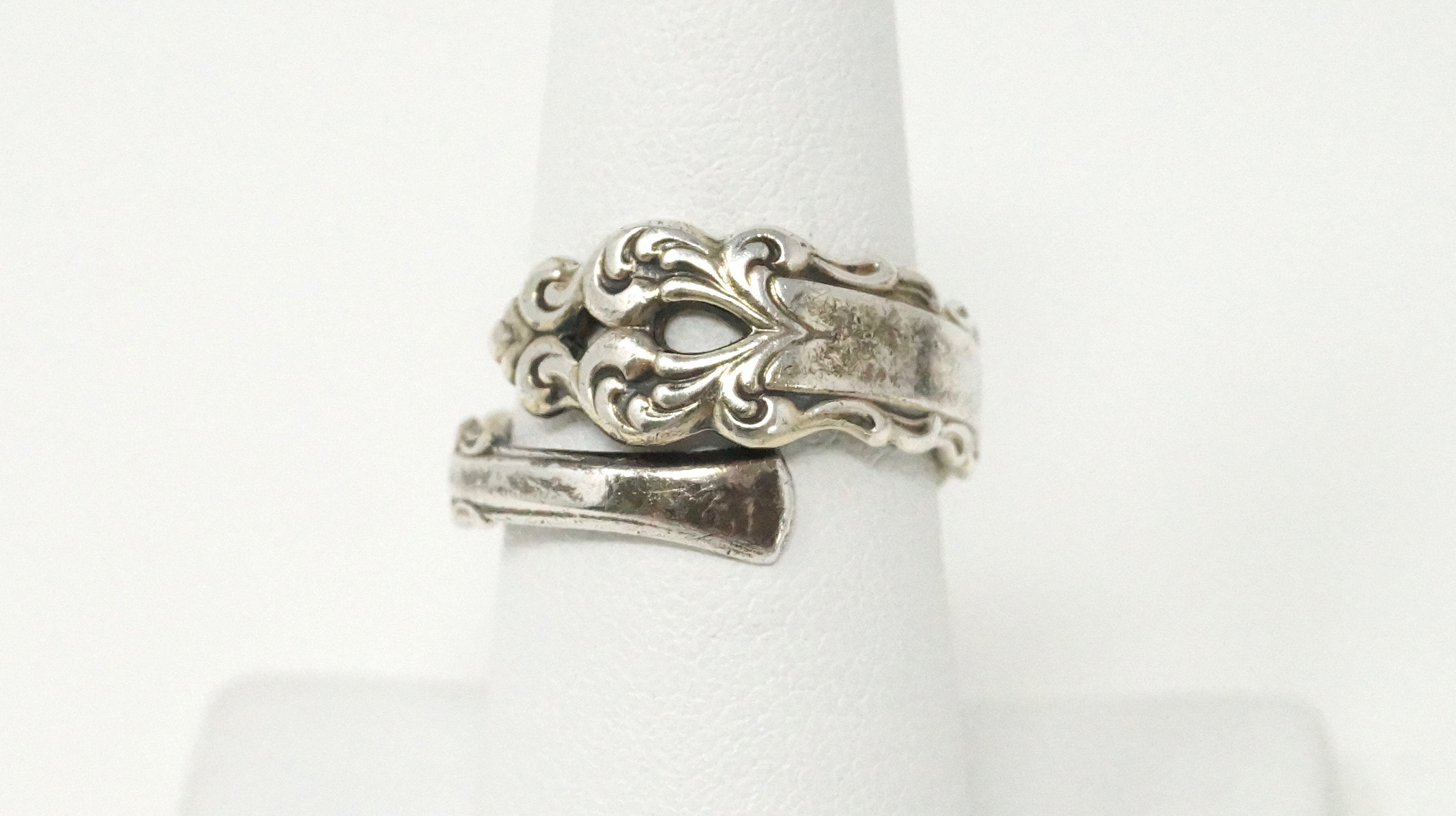 Vintage International Floral Wrap Spoon Sterling Silver Spoon Ring - Size 8