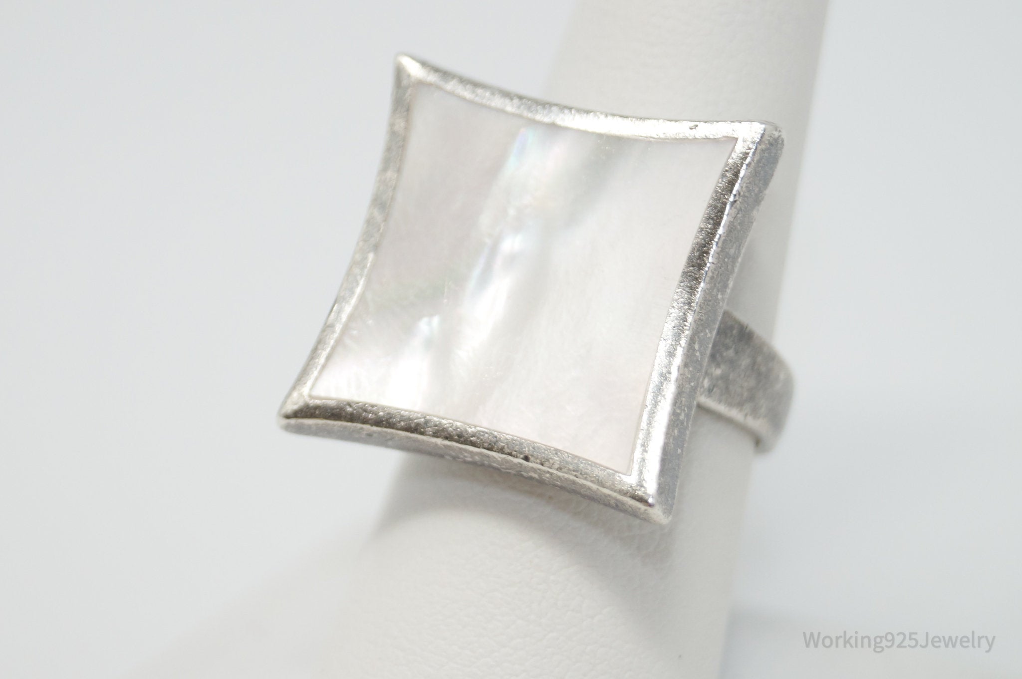 Vintage Designer Chapal-Zenray Mother Of Pearl Sterling Silver Ring - Size 8