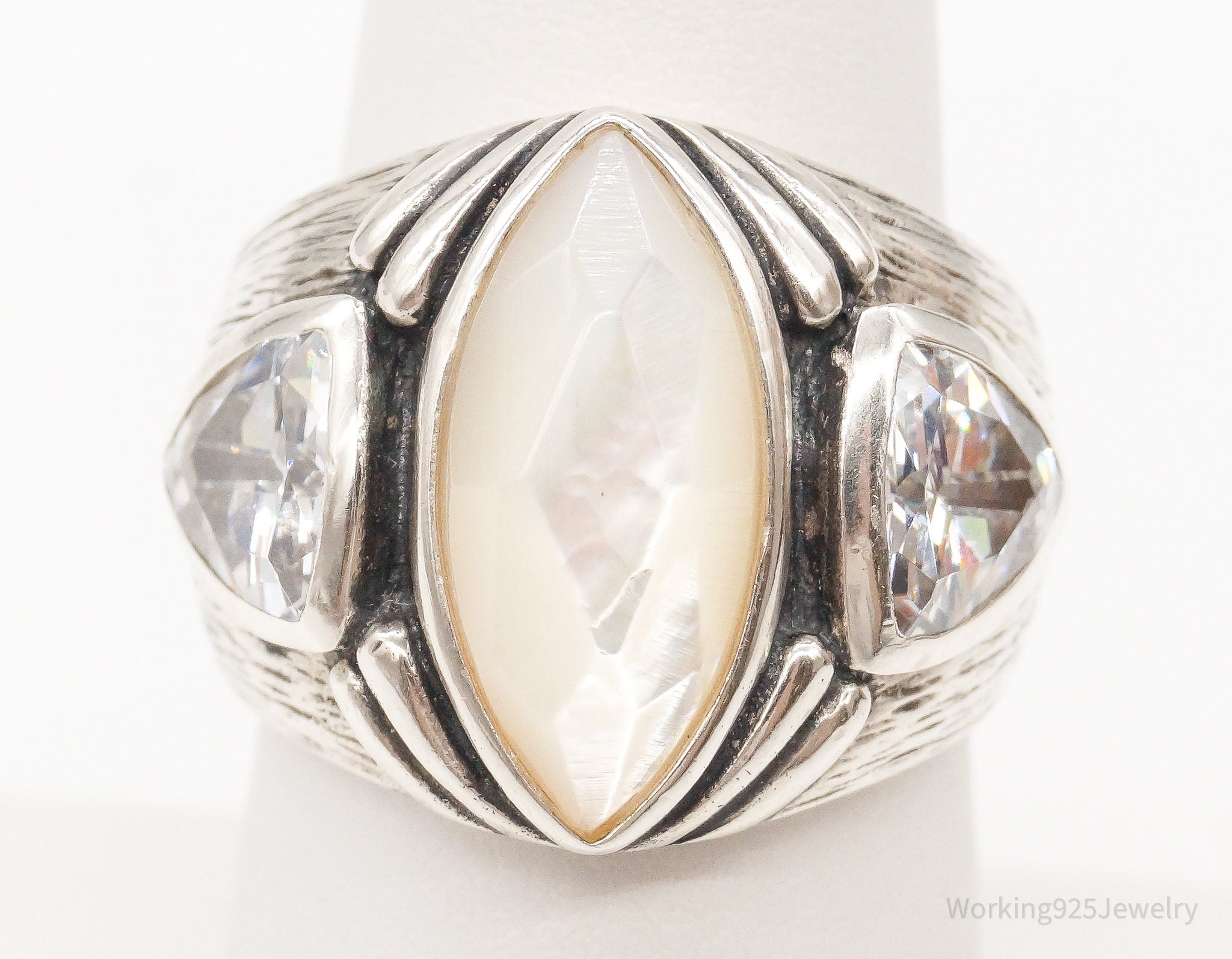Designer Silpada Mother Of Pearl Cubic Zirconia Sterling Silver Ring Size 7.25