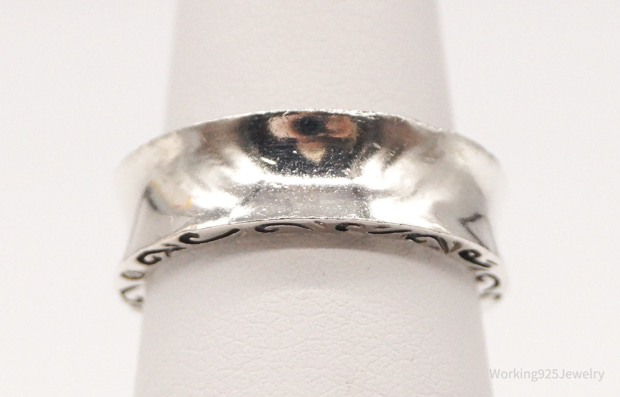 Designer Fanash Silver Band Ring - Size 5.75