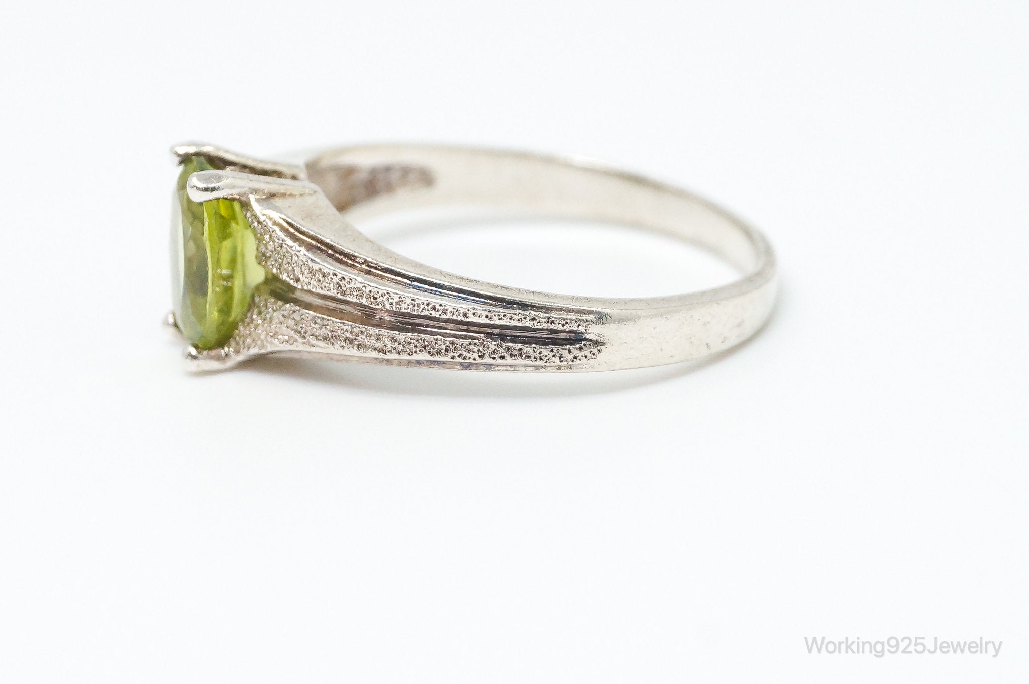 Vintage Green Peridot Sterling Silver Ring - Size 9