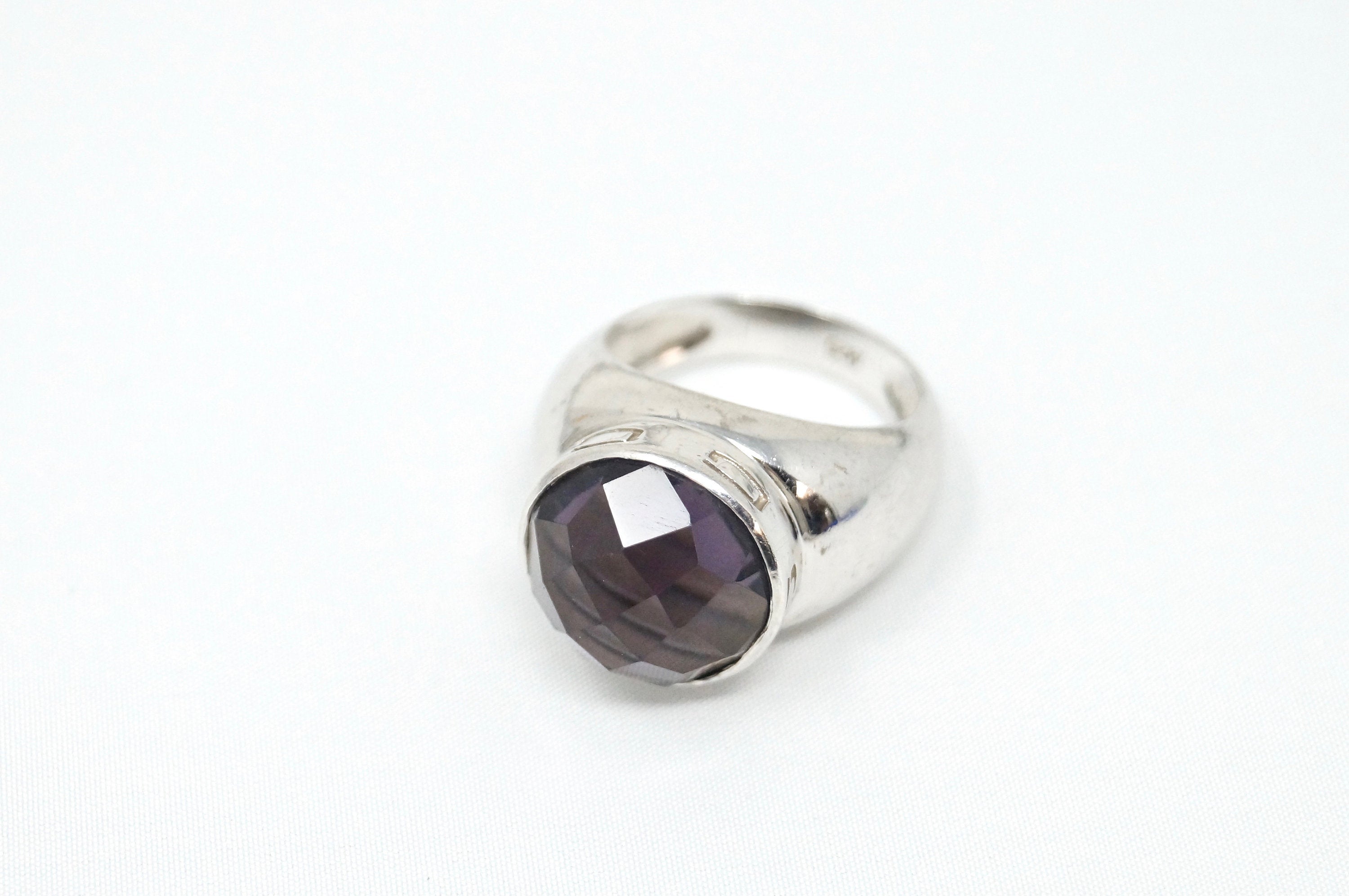 Vintage Designer GC Purple Amethyst Sterling Silver Cocktail Ring - Size 7.5