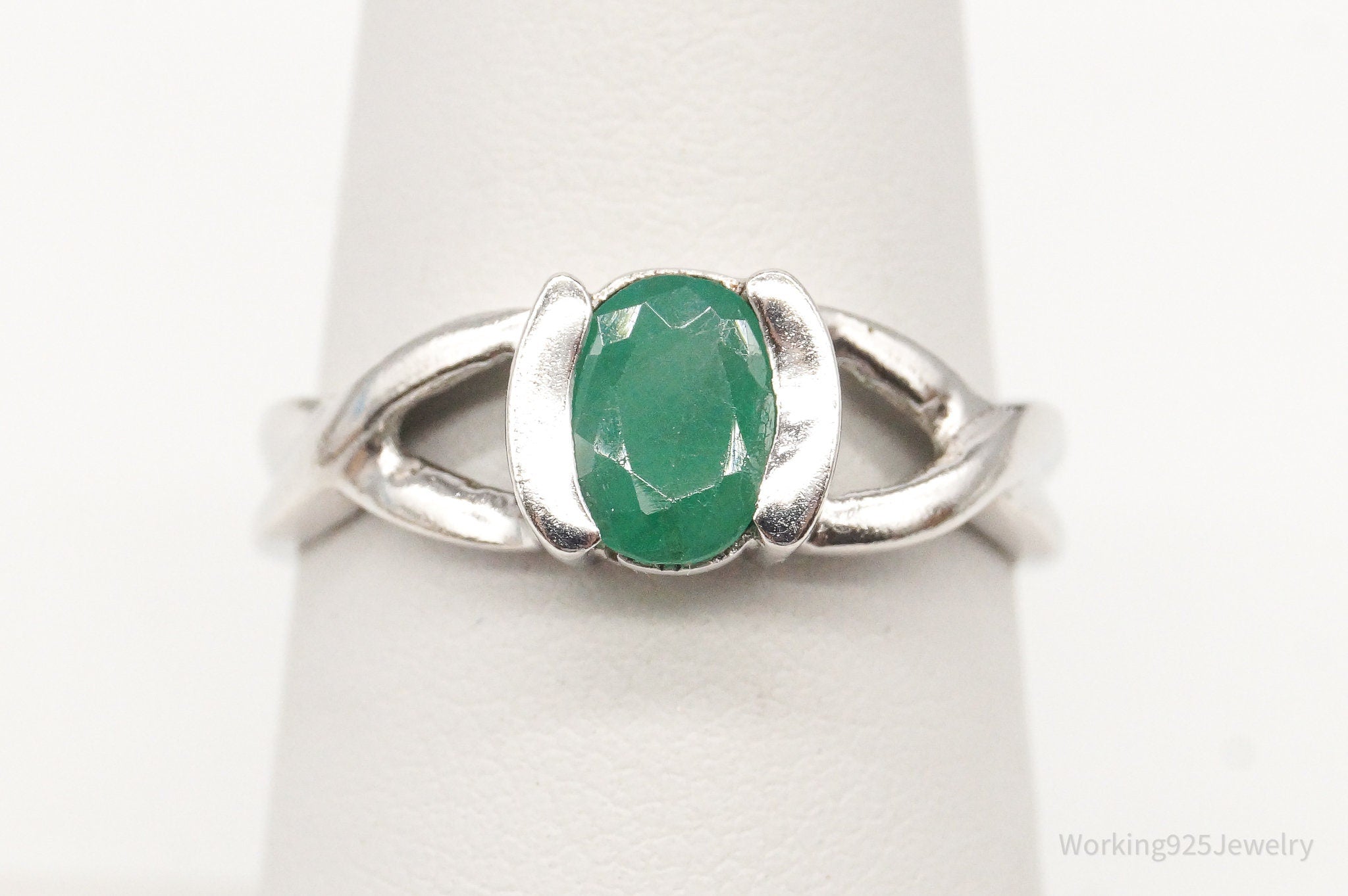 Vintage Emerald Sterling Silver Ring - Size 6.75