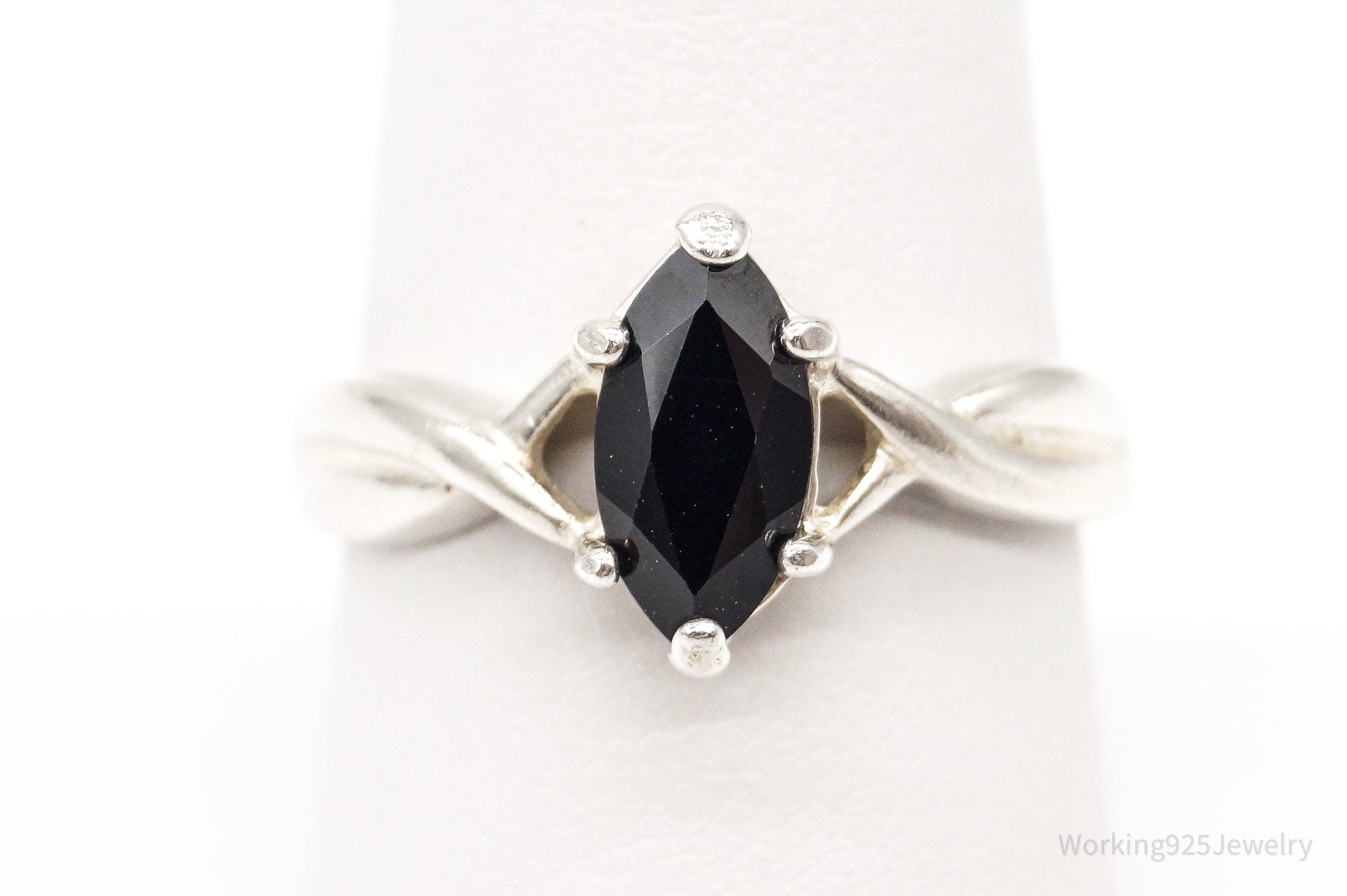 Vintage Designer Avon Black Onyx Sterling Silver Ring - Size 8