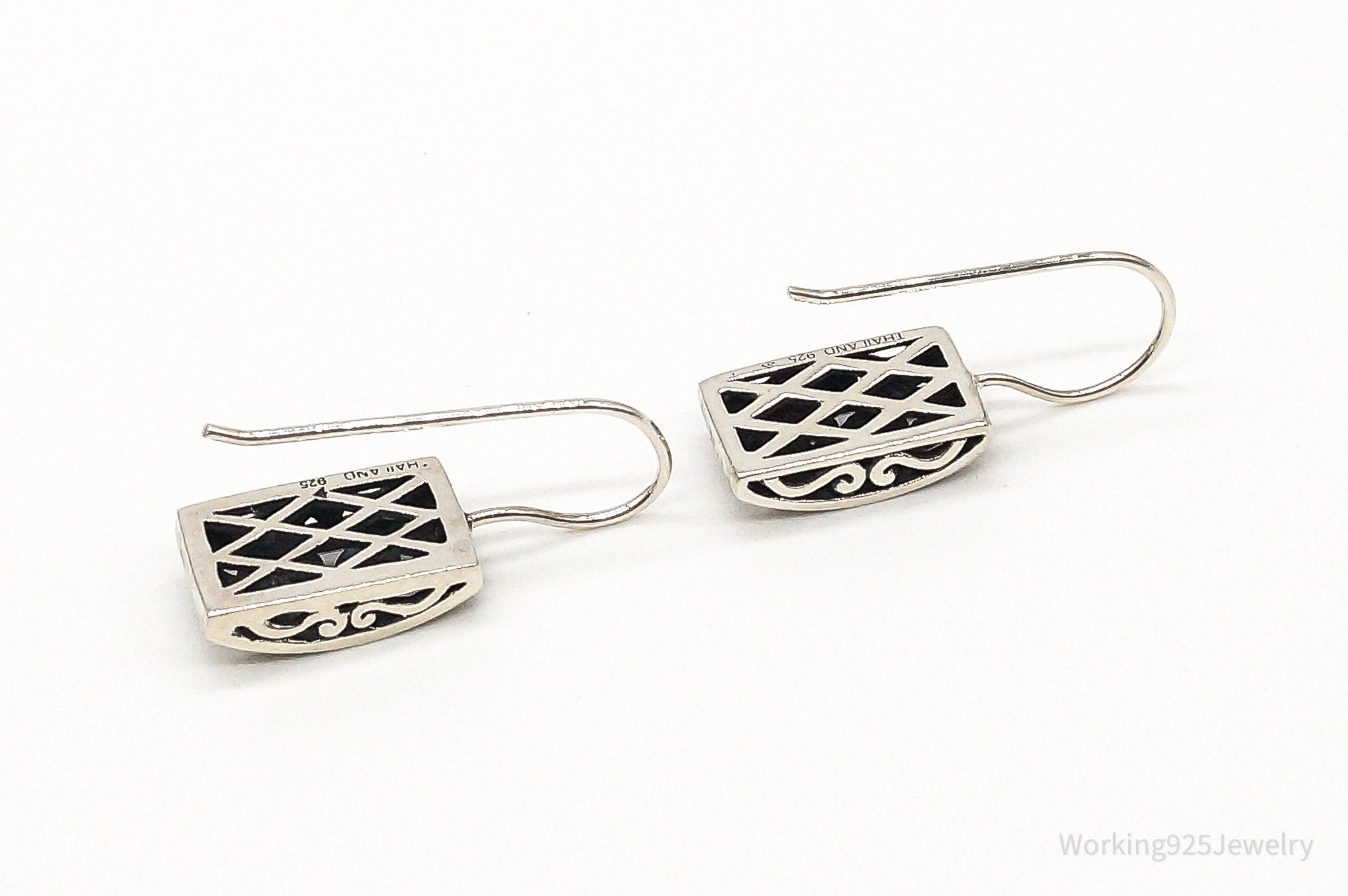 Designer Silpada Retired Paisley Sterling Silver Earrings