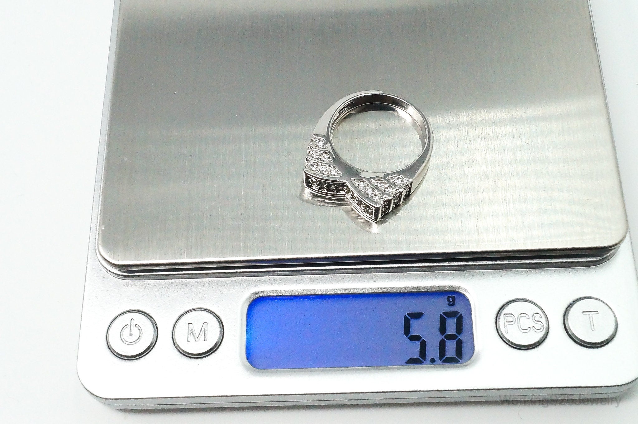 Vintage Cubic Zirconia Sterling Silver Band Ring - Size 8