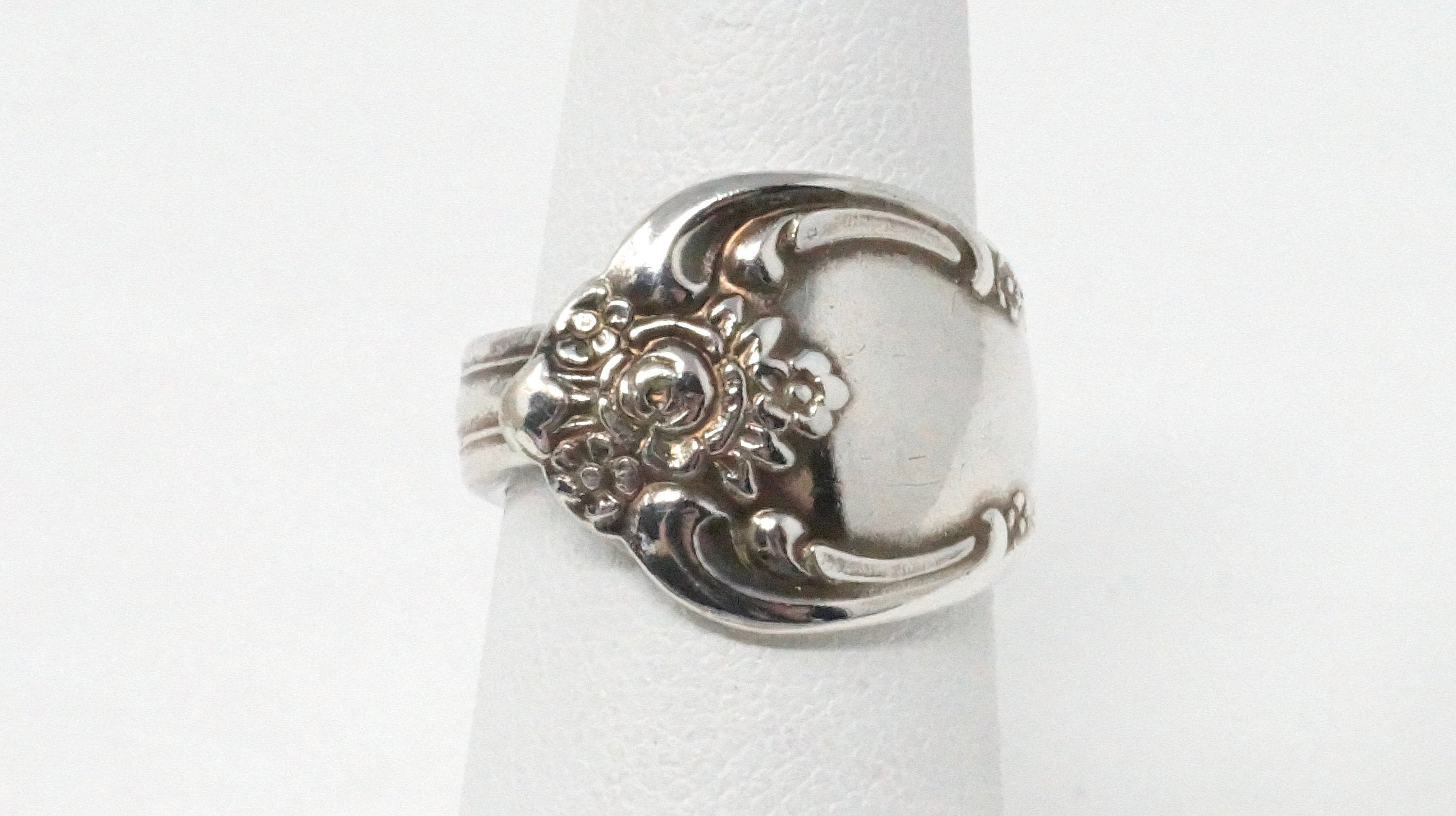 Antique Motif Art Nouveau Flower Sterling Silver Spoon Wrap Ring - Size 6