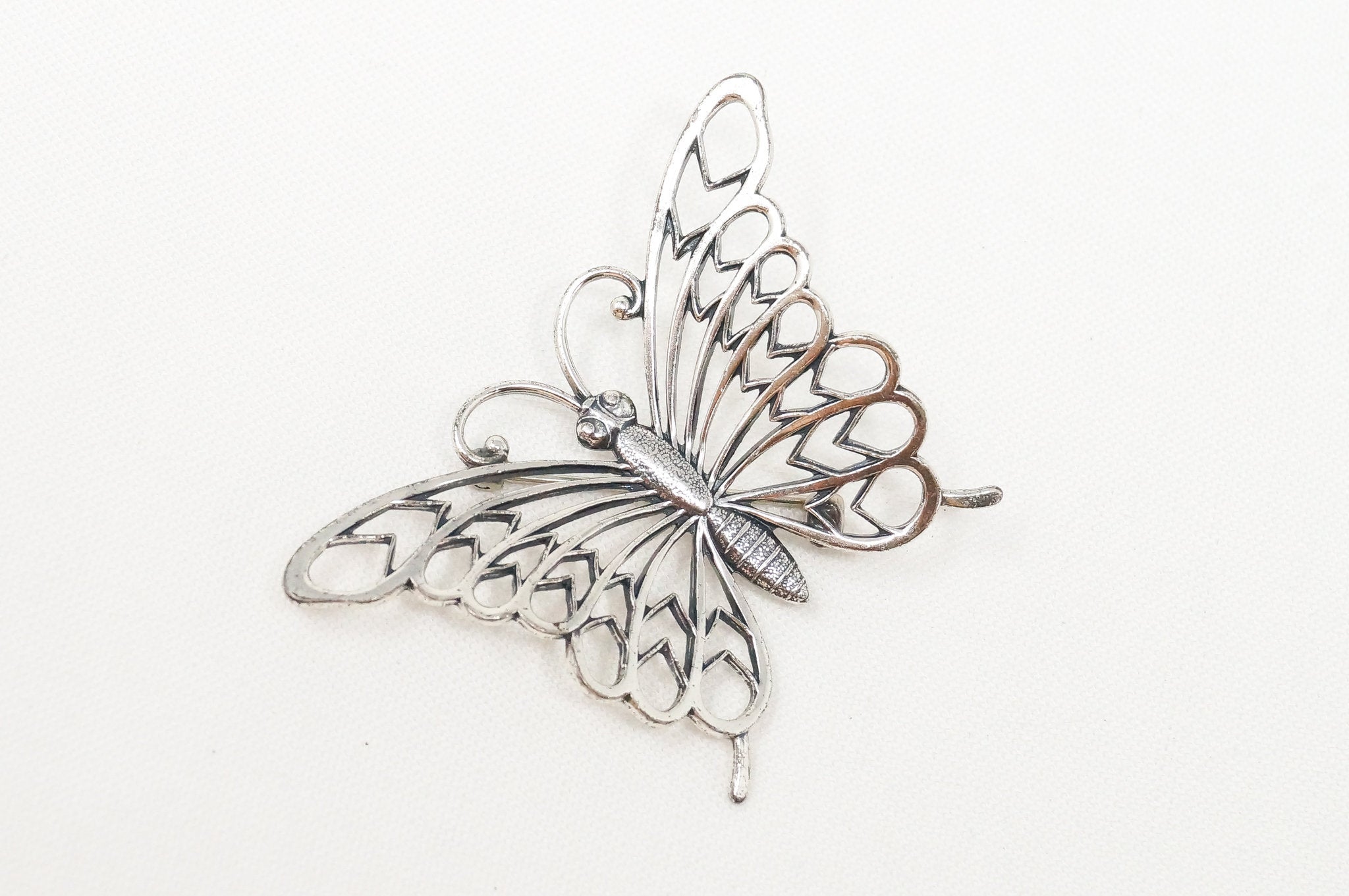 Vintage Designer Beau Butterfly Cut Out Modernist Sterling Silver Brooch Pin