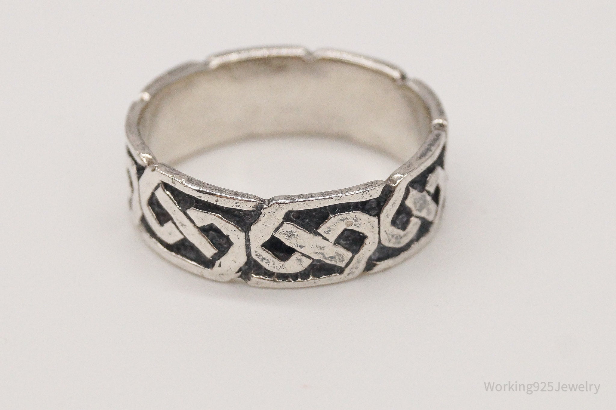 Vintage Celtic Sterling Silver Band Ring - Size 9.5