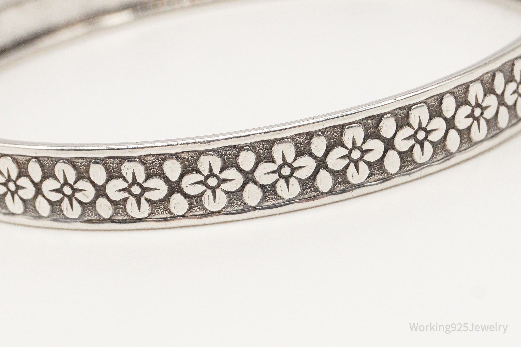 Antique Sterling Silver Floral Pattern Bangle Bracelet