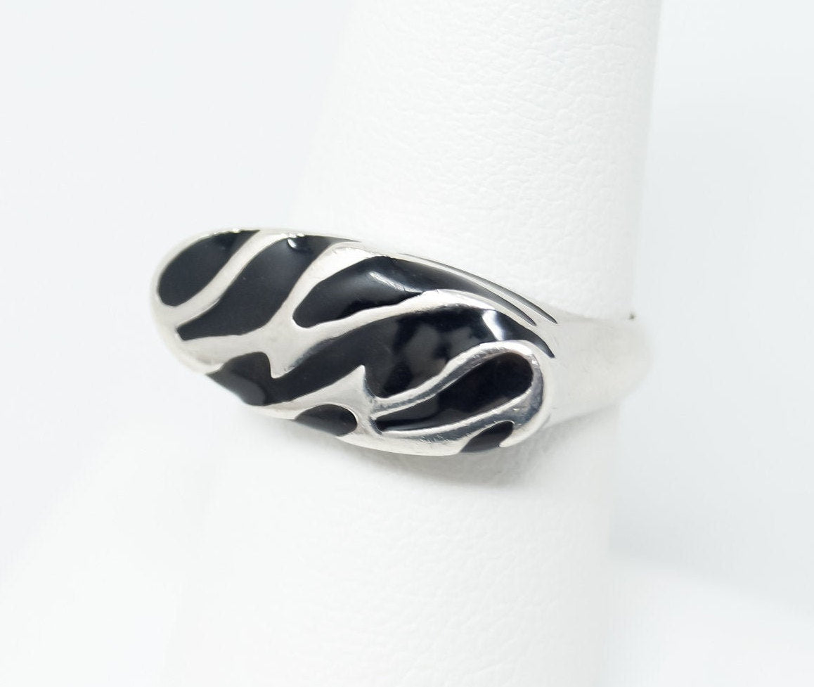 Vintage Black Enamel Tiger Stripe Design Sterling Silver Ring - Size 7