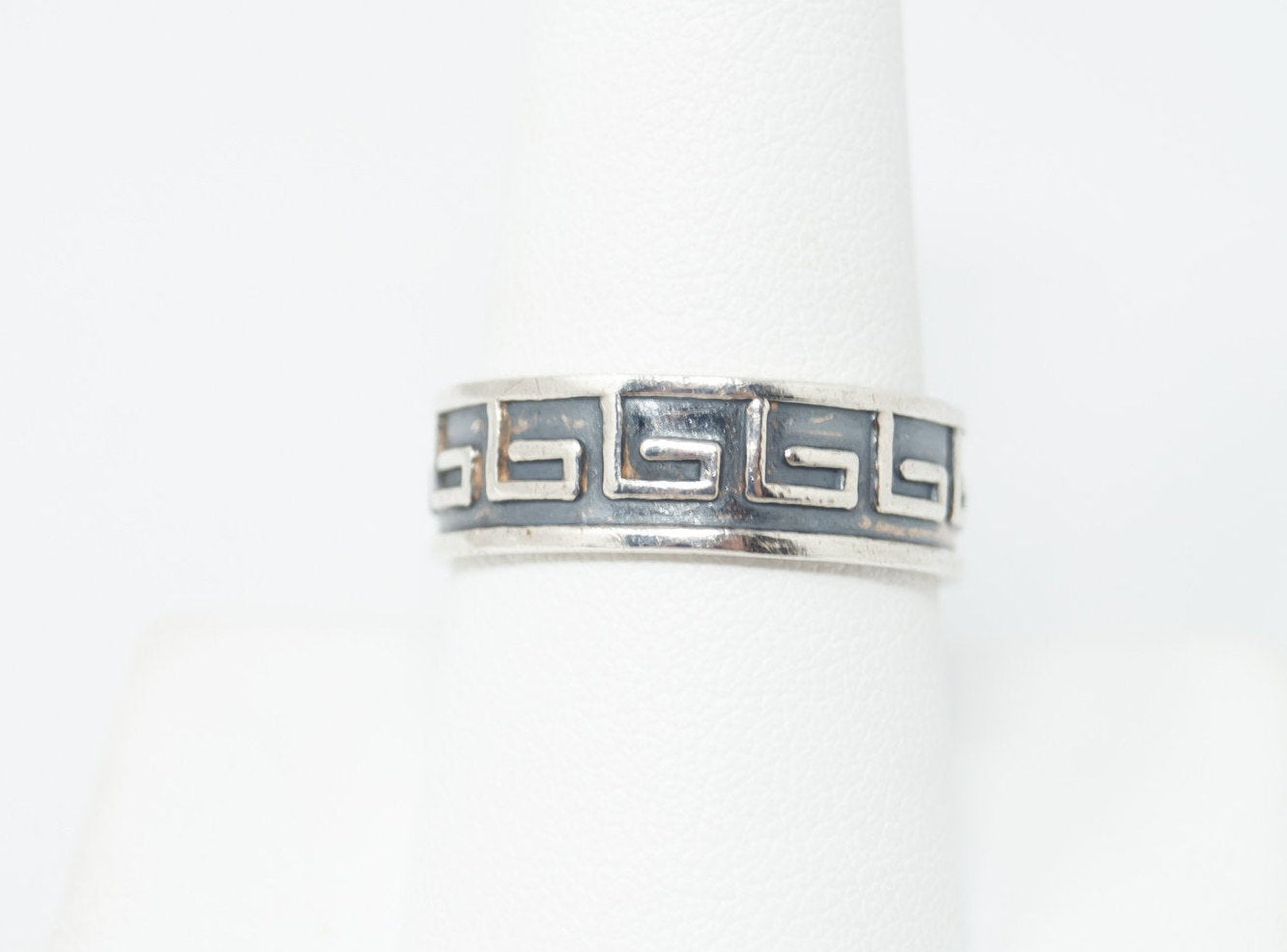 Vintage Greek Key Design Oxidized Sterling Silver Band Ring - Sz 9