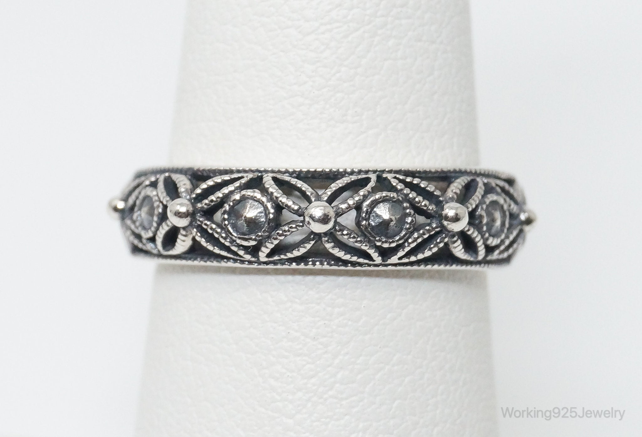 Vintage Cut Out Floral Design Sterling Silver Band Ring - Size 6.75