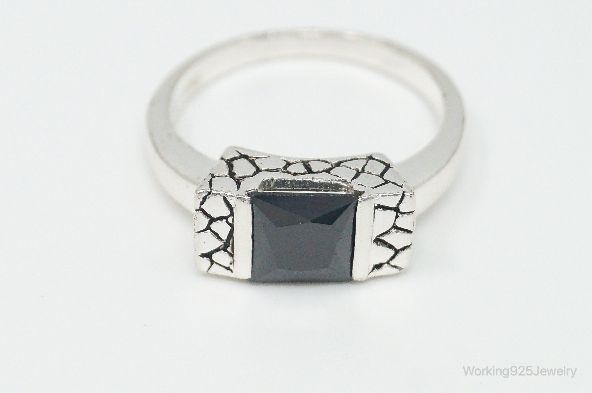 Vintage Black Onyx Sterling Silver Ring - Size 8