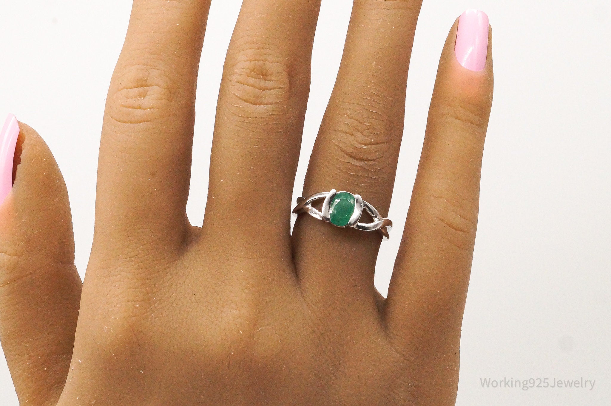 Vintage Emerald Sterling Silver Ring - Size 6.75