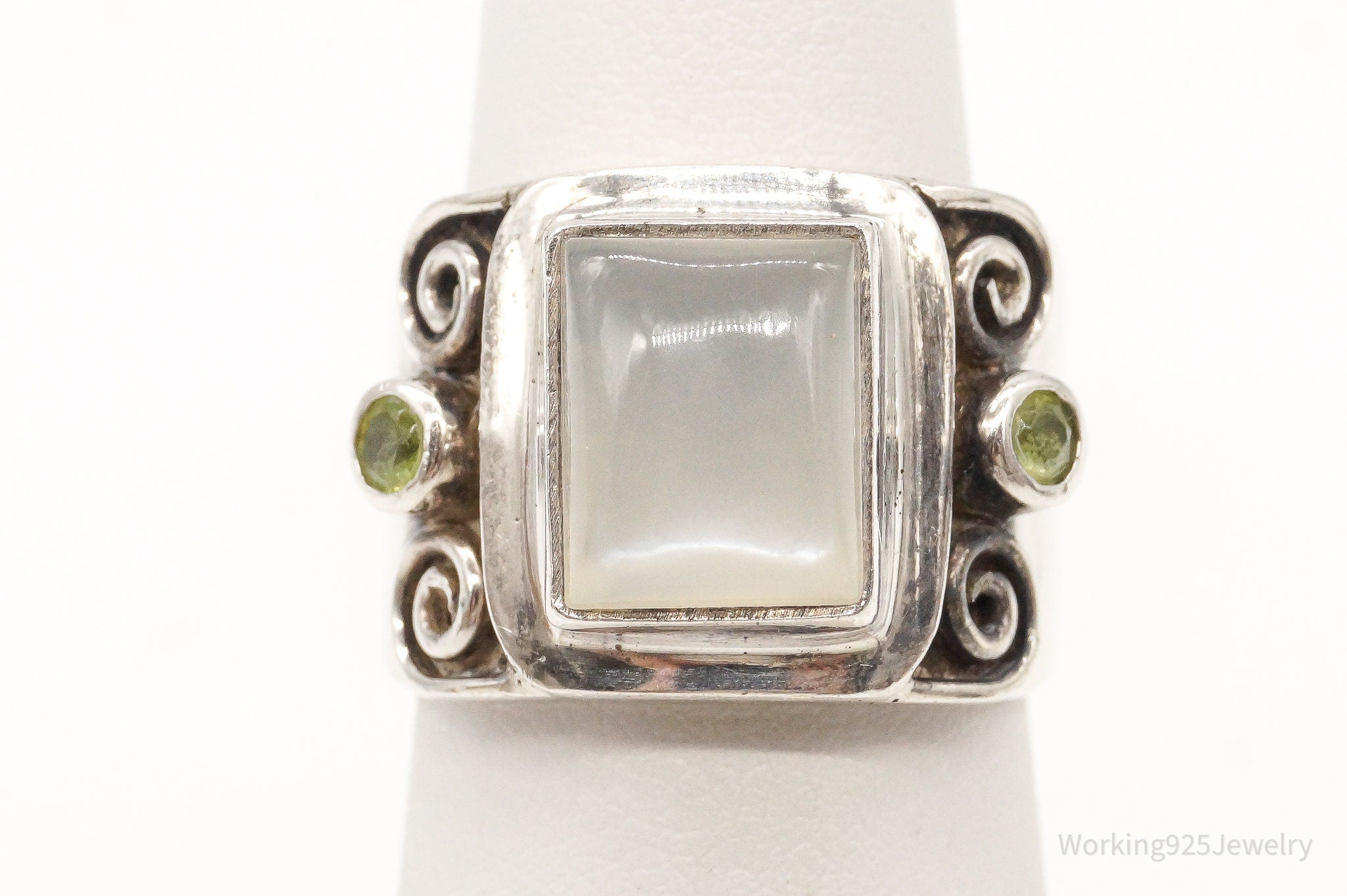 Designer Sajen Peridot Moonstone Sterling Silver Ring Size 6