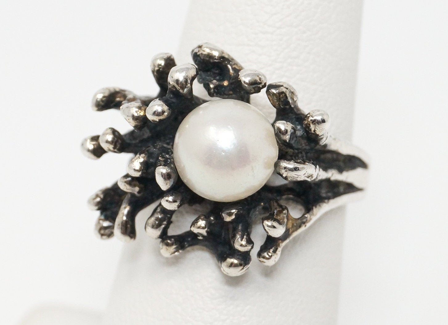 Vintage Designer G & L Pearl Brutalist Sterling Silver Ring - Sz 6.25