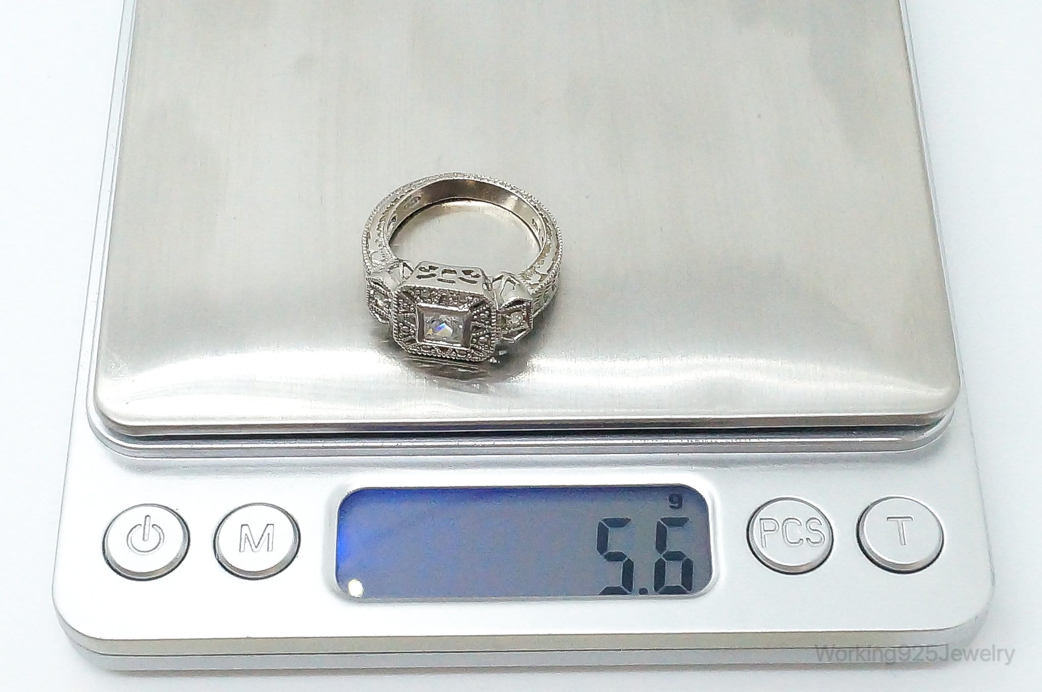 Vintage Cubic Zirconia Sterling Silver Ring - Size 8