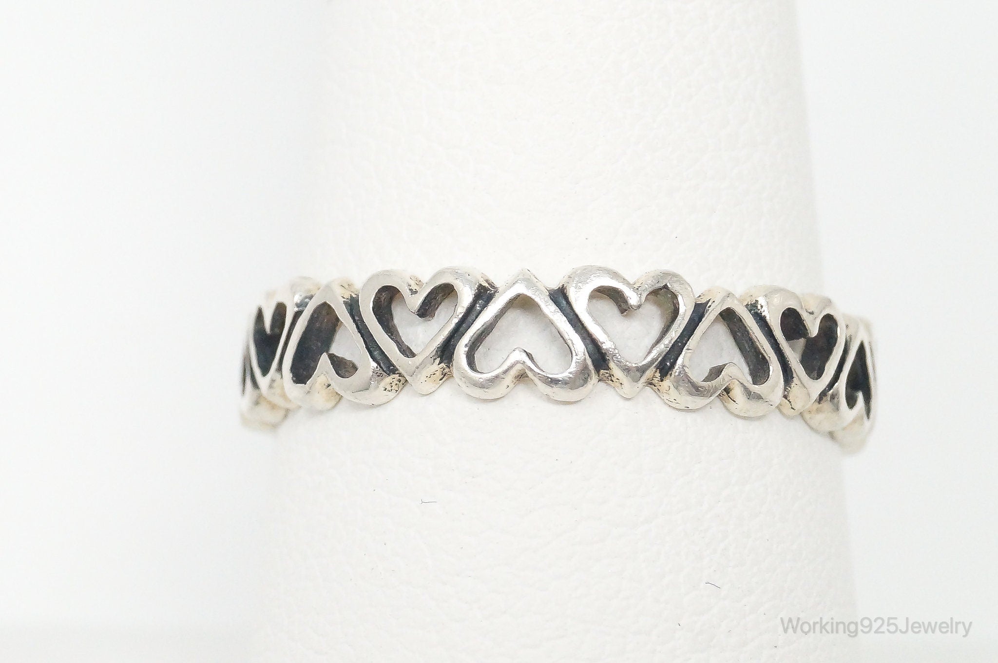 Vintage Heart Pattern Sterling Silver Band Ring - Size 8.5