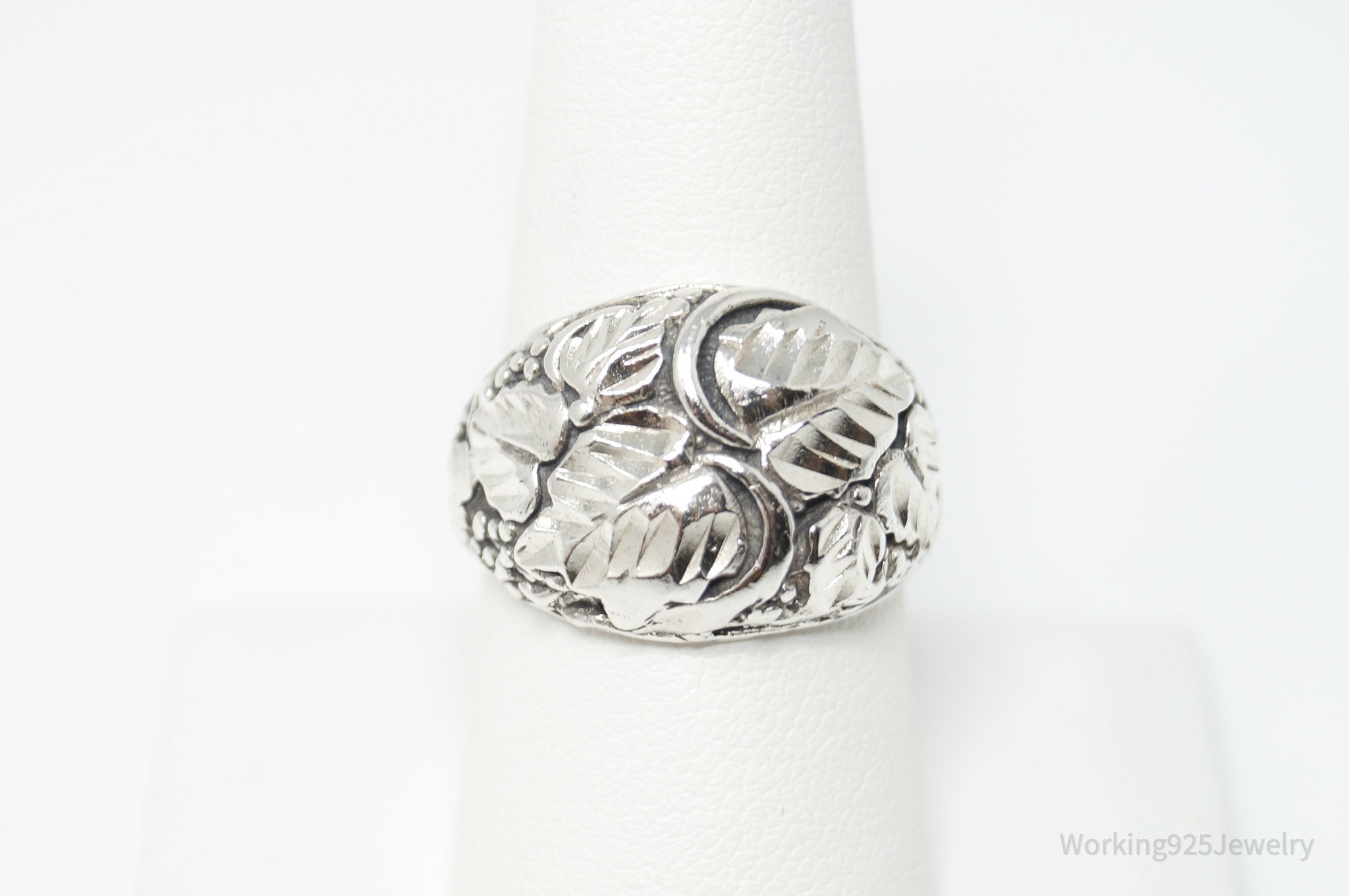 Vintage Grape Vine Leaf Sterling Silver Band Ring - Size 8.25