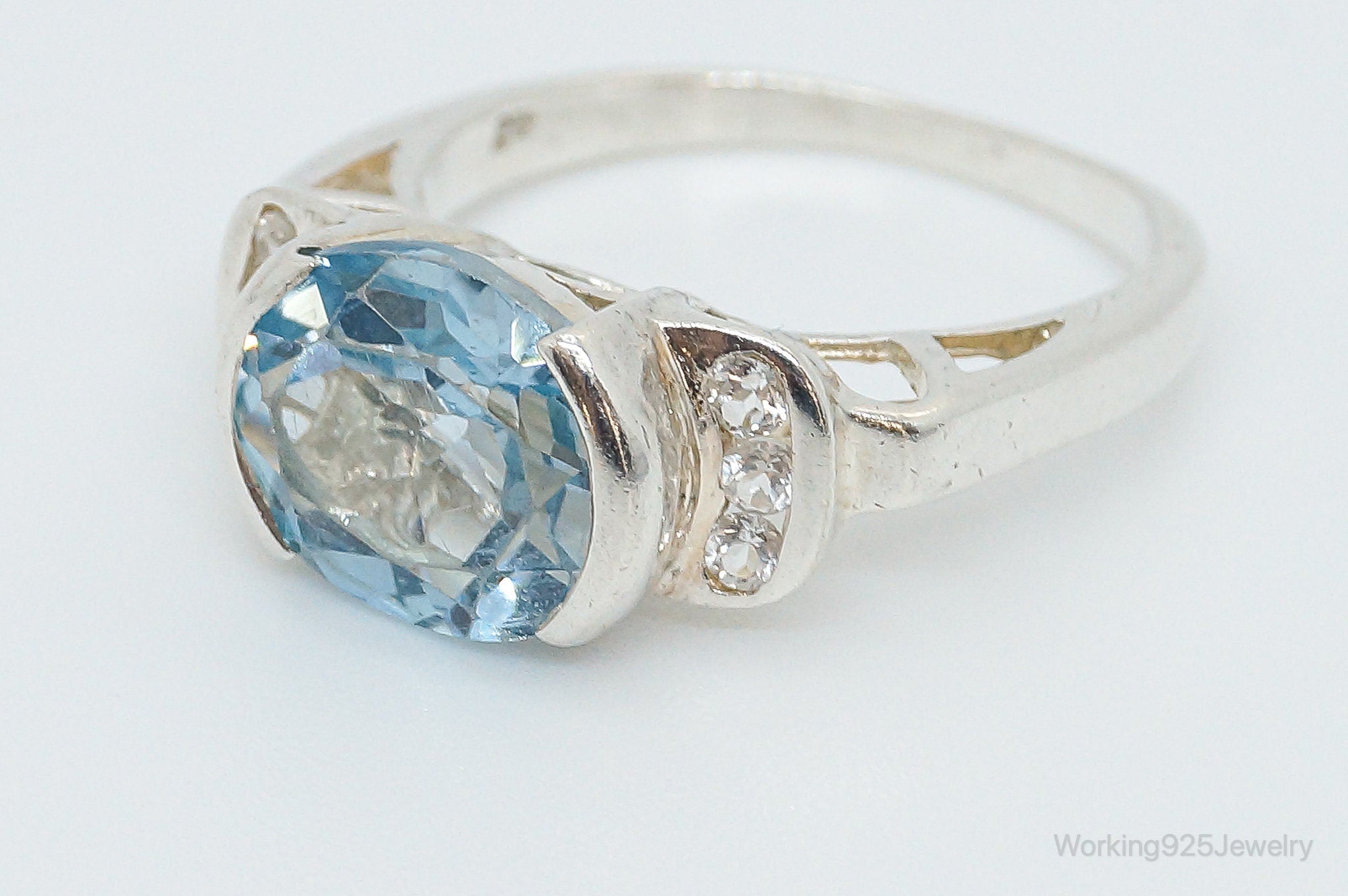 Vintage Blue Topaz Cubic Zirconia Sterling Silver Ring - Size 7.25