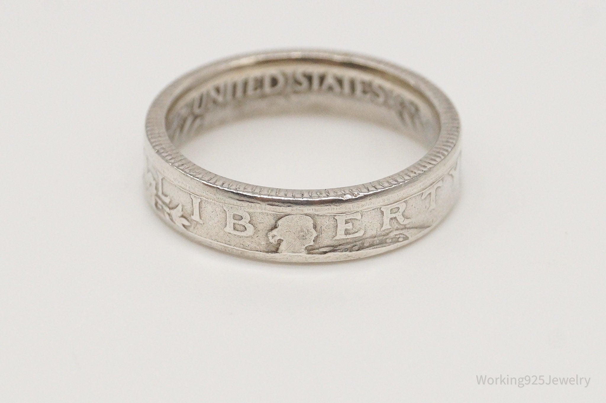 Vintage 1927 Standing Liberty Quarter Dollar Coin Silver Ring - Size 6.75