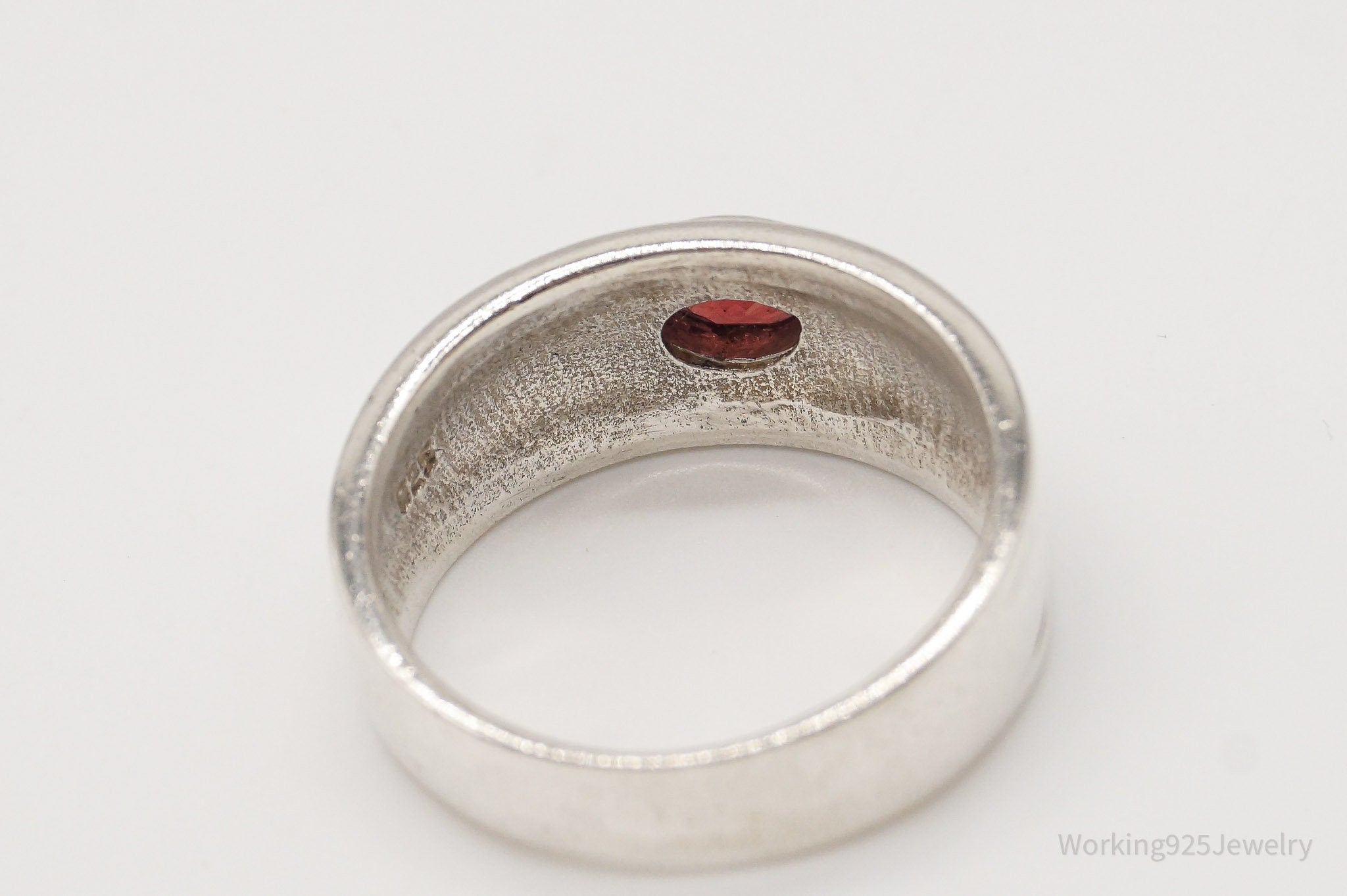 Vintage Garnet Sterling Silver Band Ring - Size 8.75