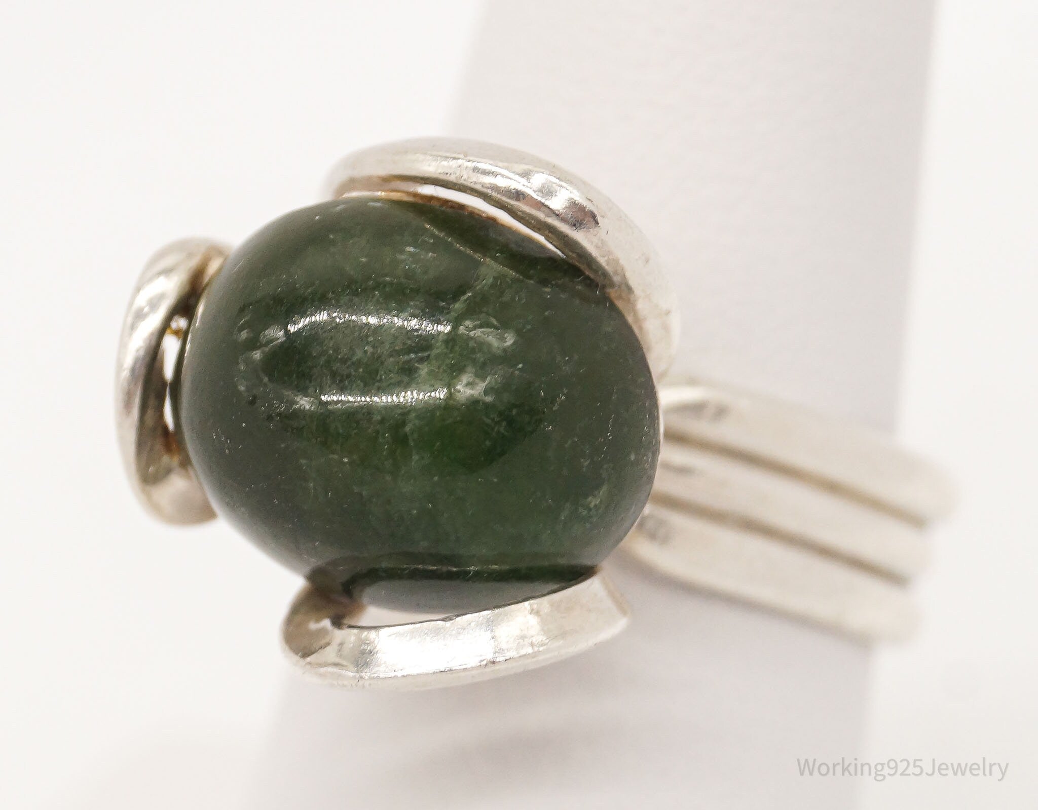 Vintage Green Emerald Modernist Silver Ring - Size 6.75