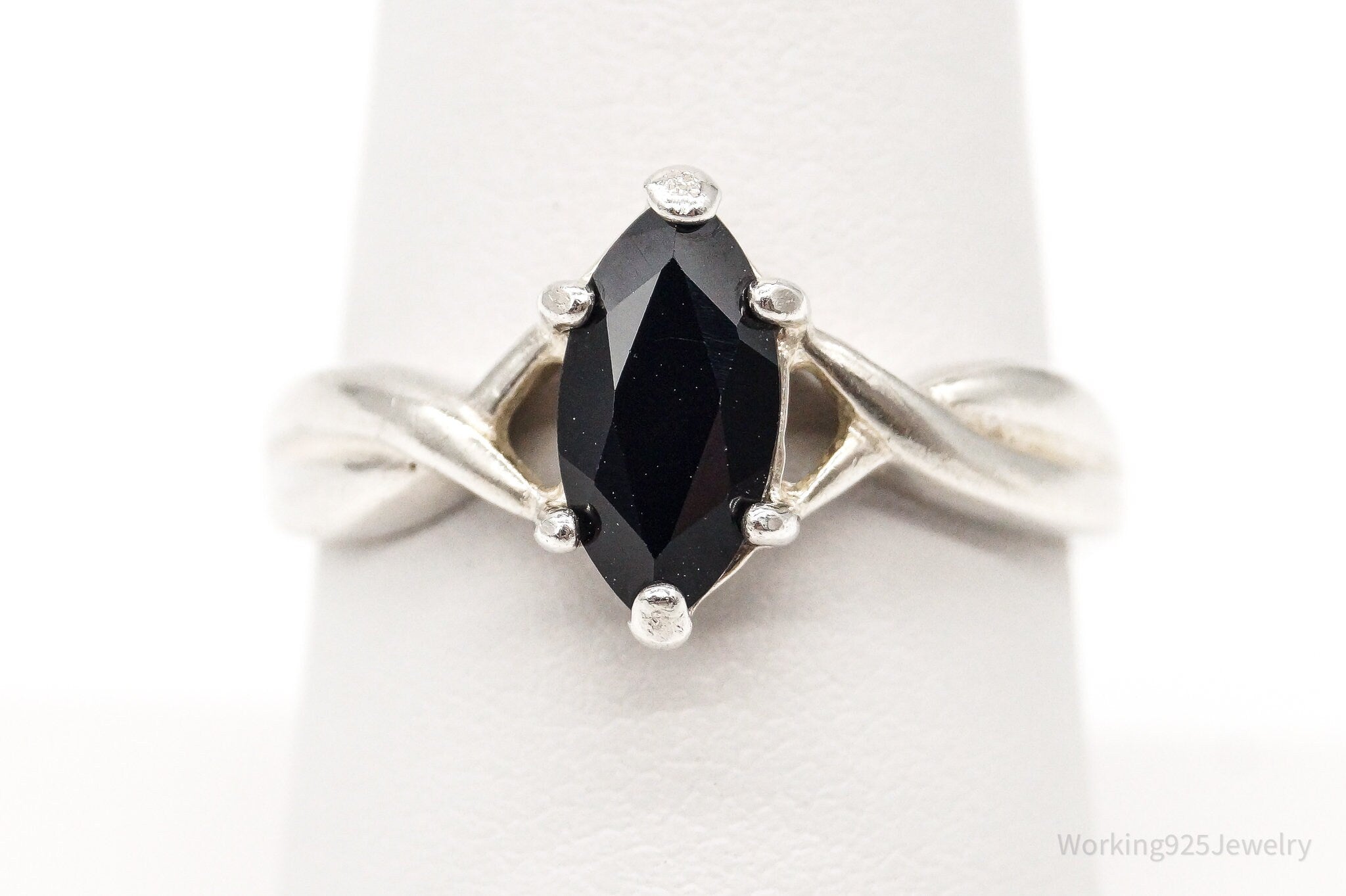 Vintage Designer Avon Black Onyx Sterling Silver Ring - Size 8