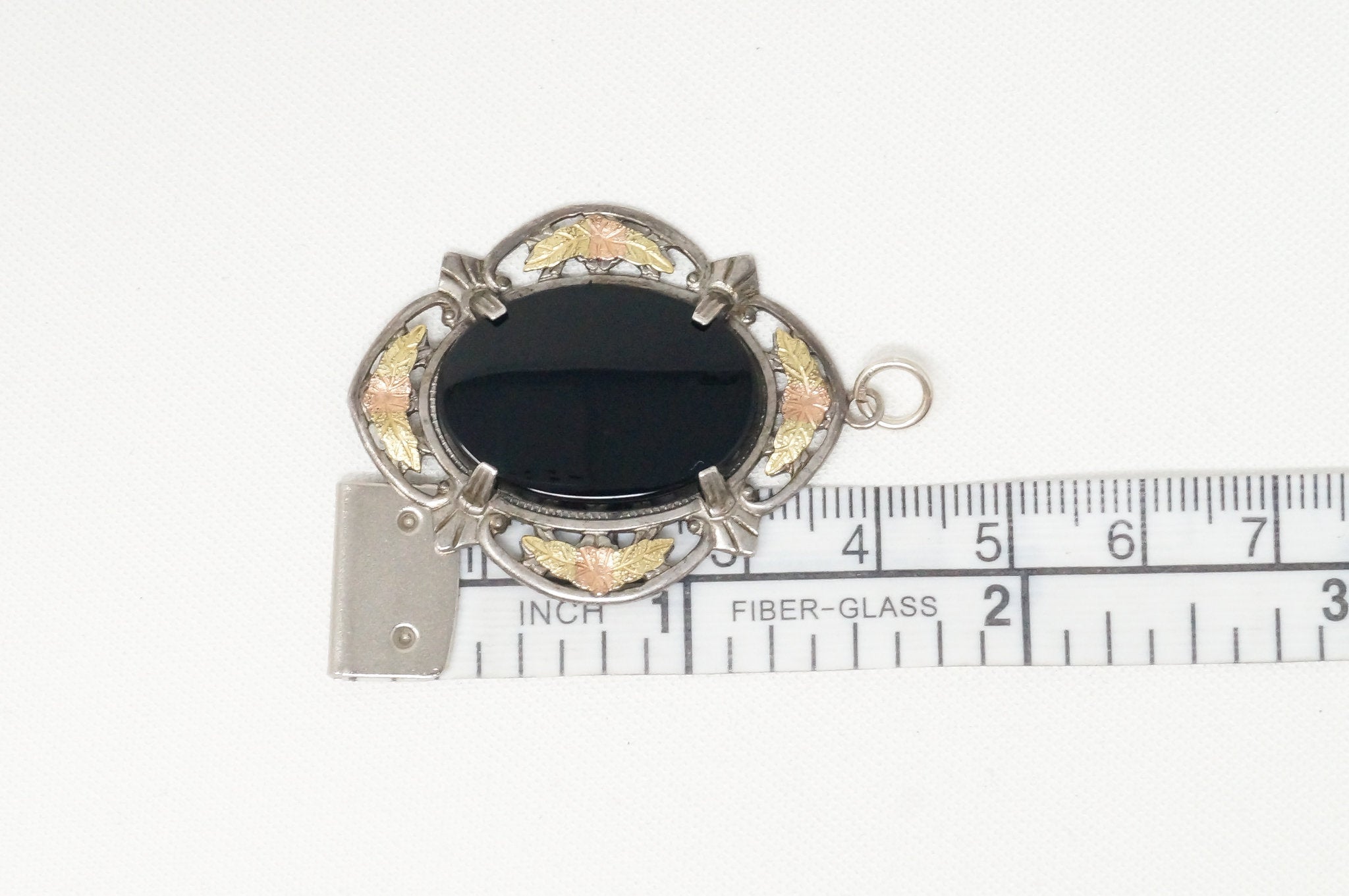 Antique Designer Uncas MFG Co Black Onyx Floral Sterling Silver Necklace Pendant