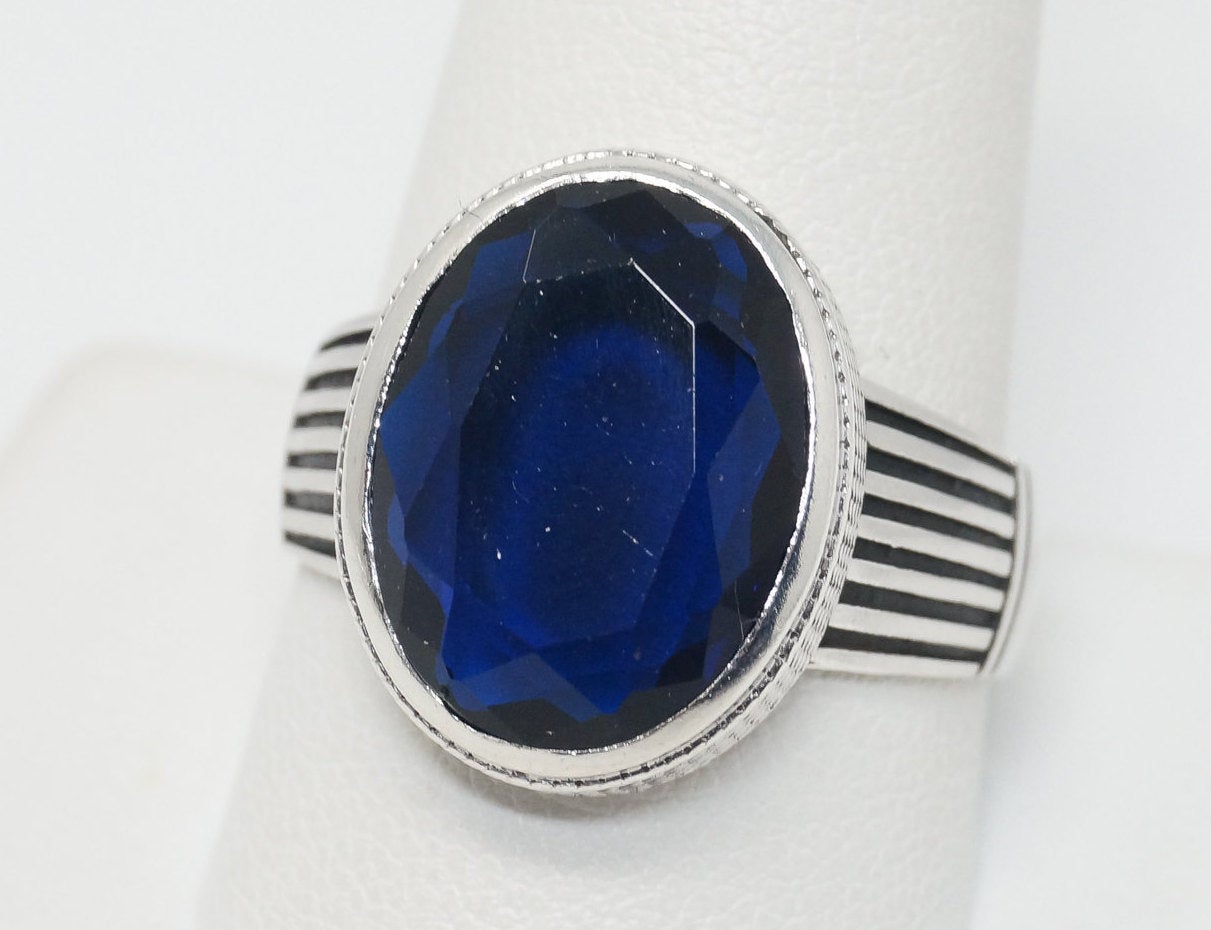 Vintage Blue Lab Sapphire Sleek Sterling Silver Ring - Sz 11