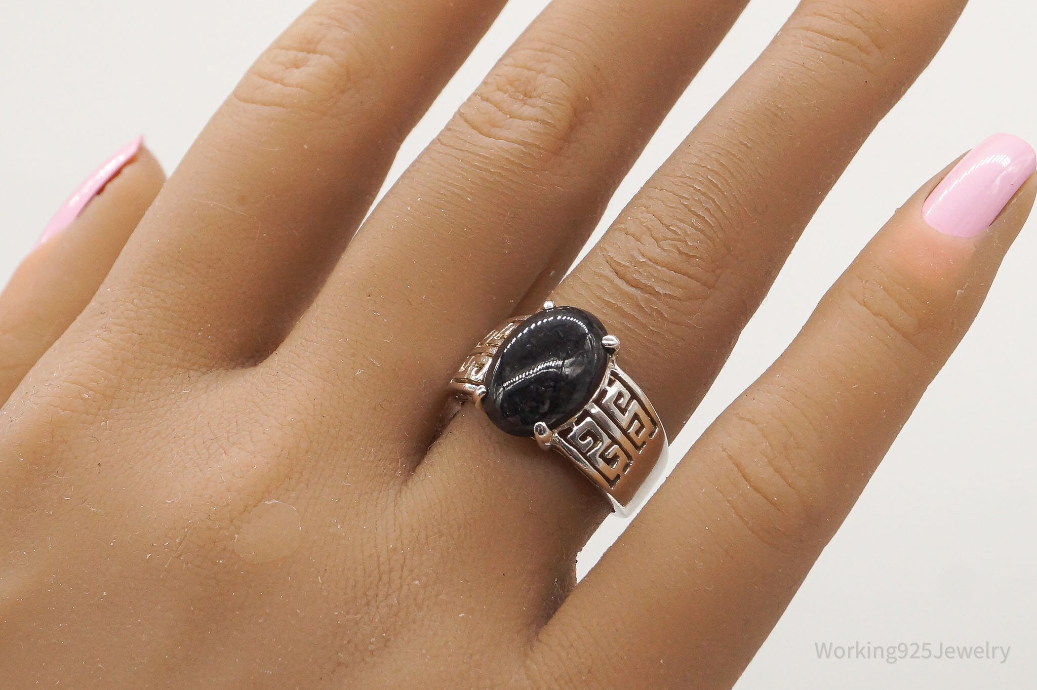 Vintage Black Stone Sterling Silver Ring - Size 7