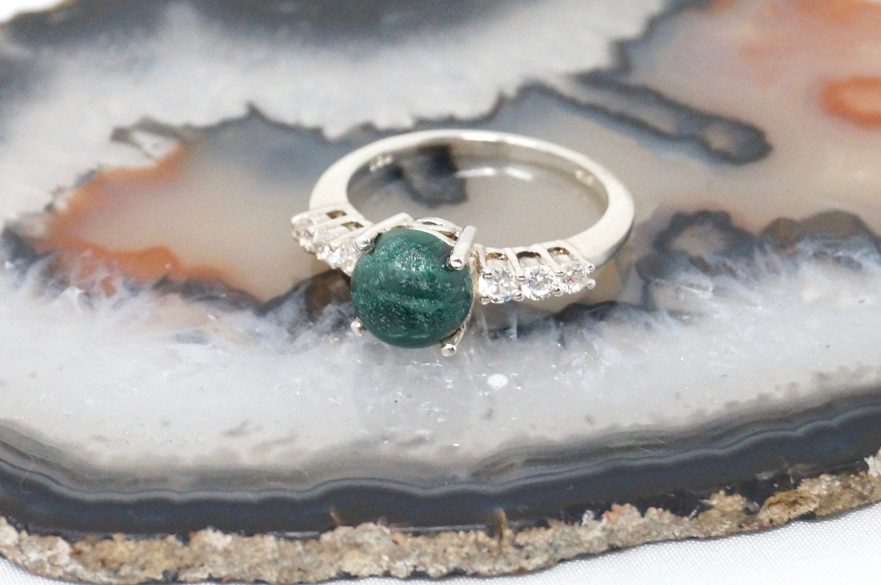 Vintage Green Malachite Cz Accented Southwestern Style Sterling Silver Ring Sz 7