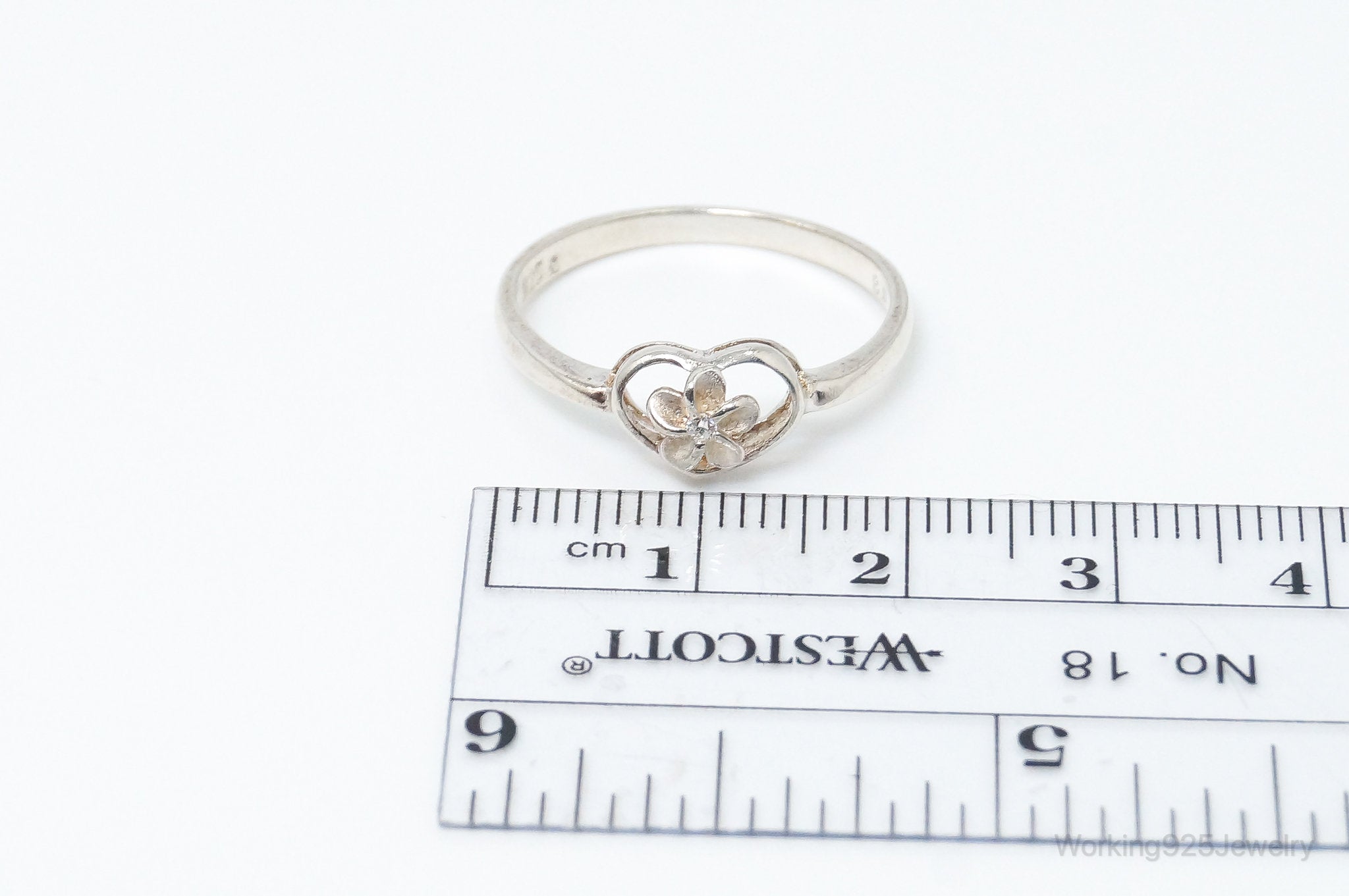 Vintage Cubic Zirconia Flower Heart Sterling Silver Ring - SZ 8.5