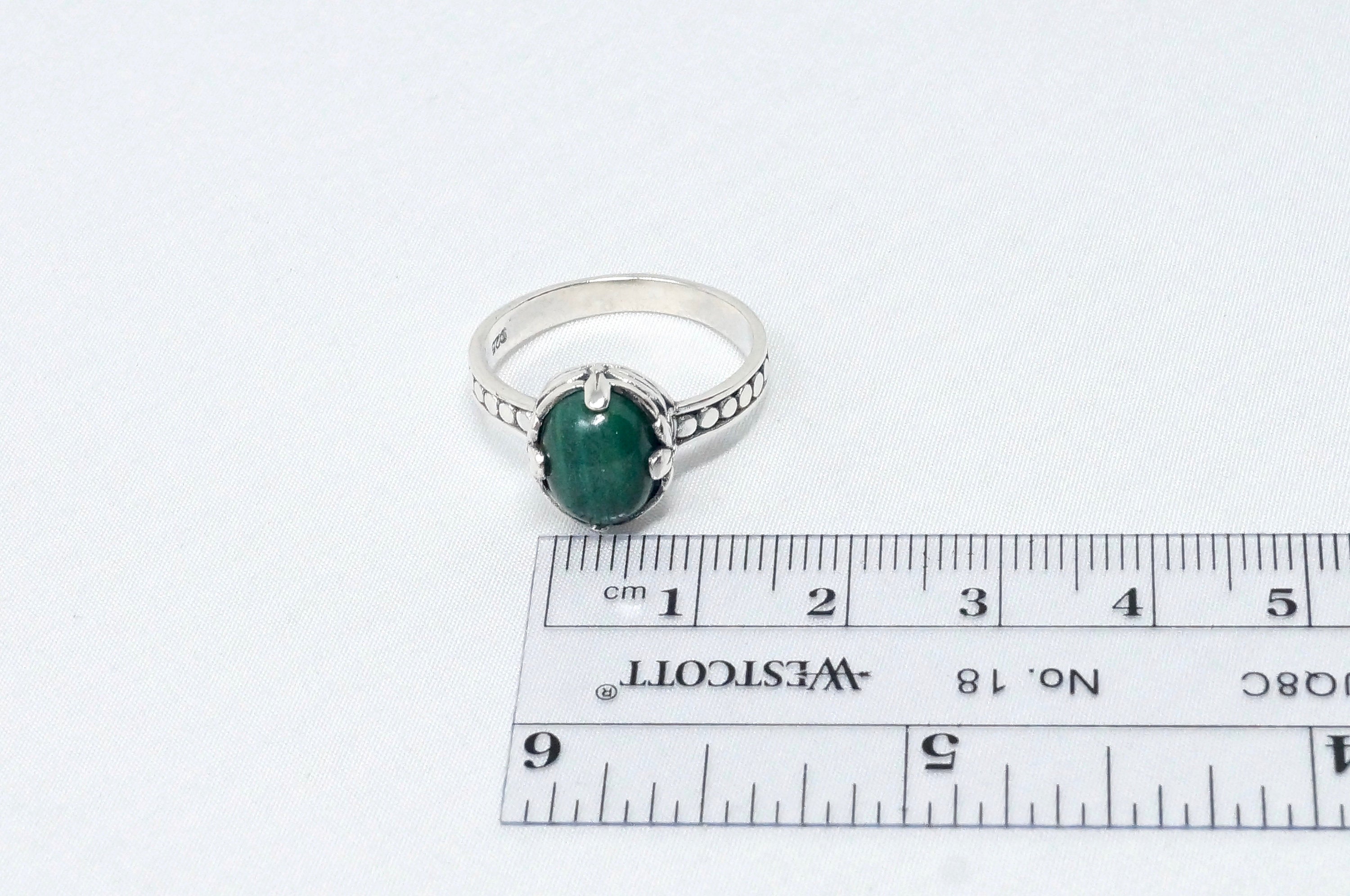 Vintage Green Malachite Gemstone Southwestern Style SterlingSilver Ring Size 8