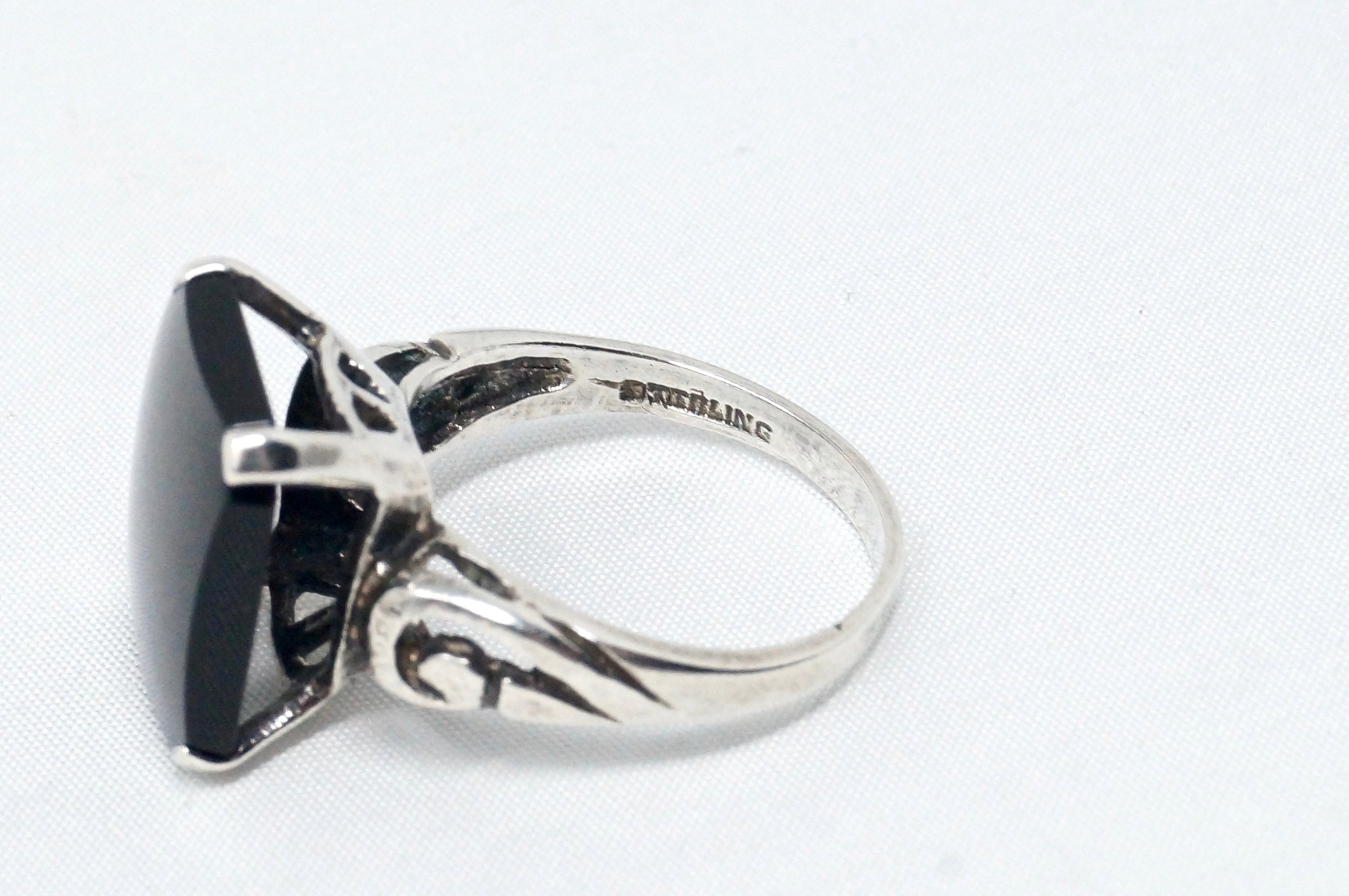 Vintage Black Onyx Swirl Design Sterling Silver Southwestern Ring - Size 5.5