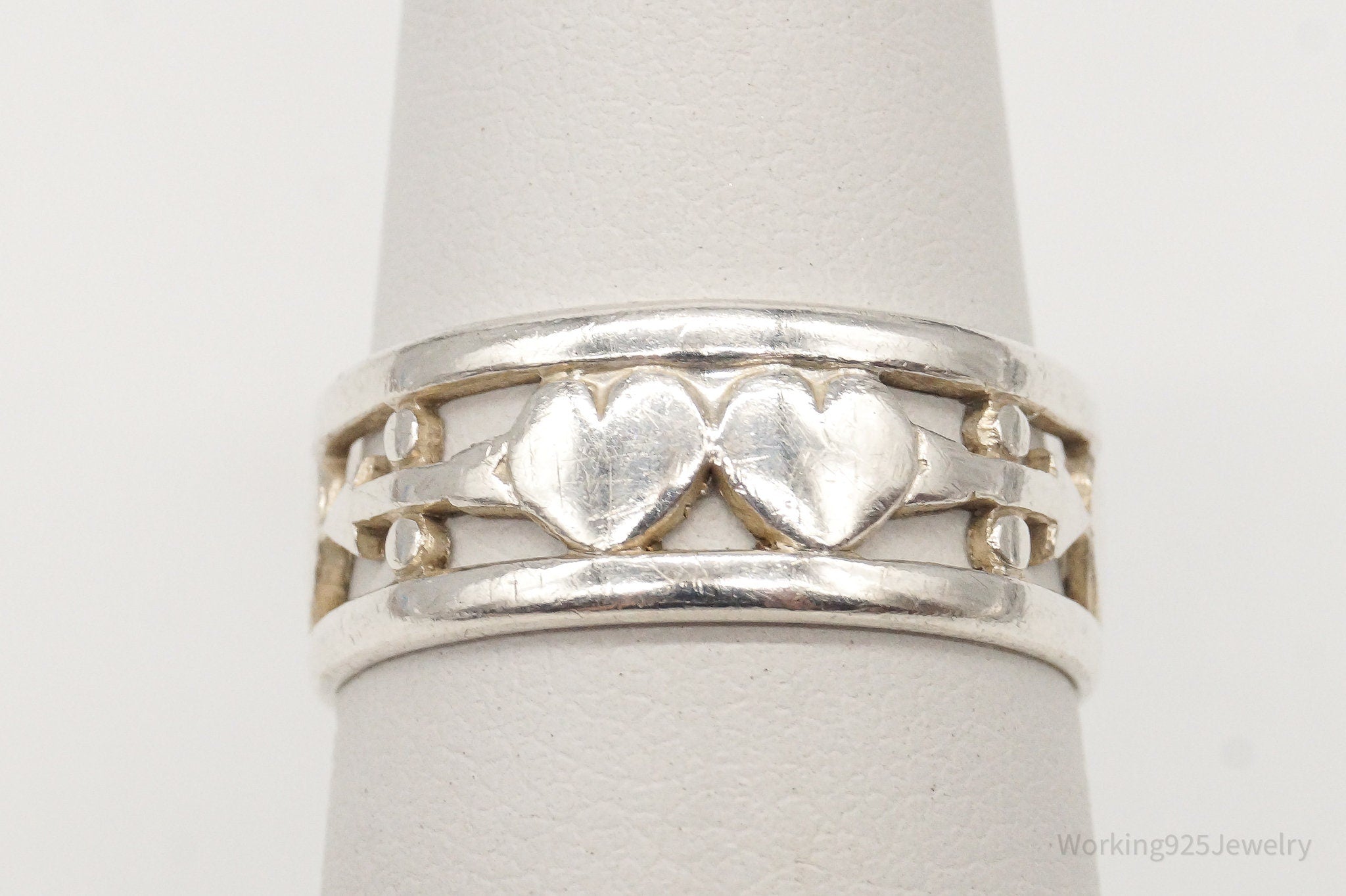 Antique Hearts Sterling Silver Band Ring - Size 6.75